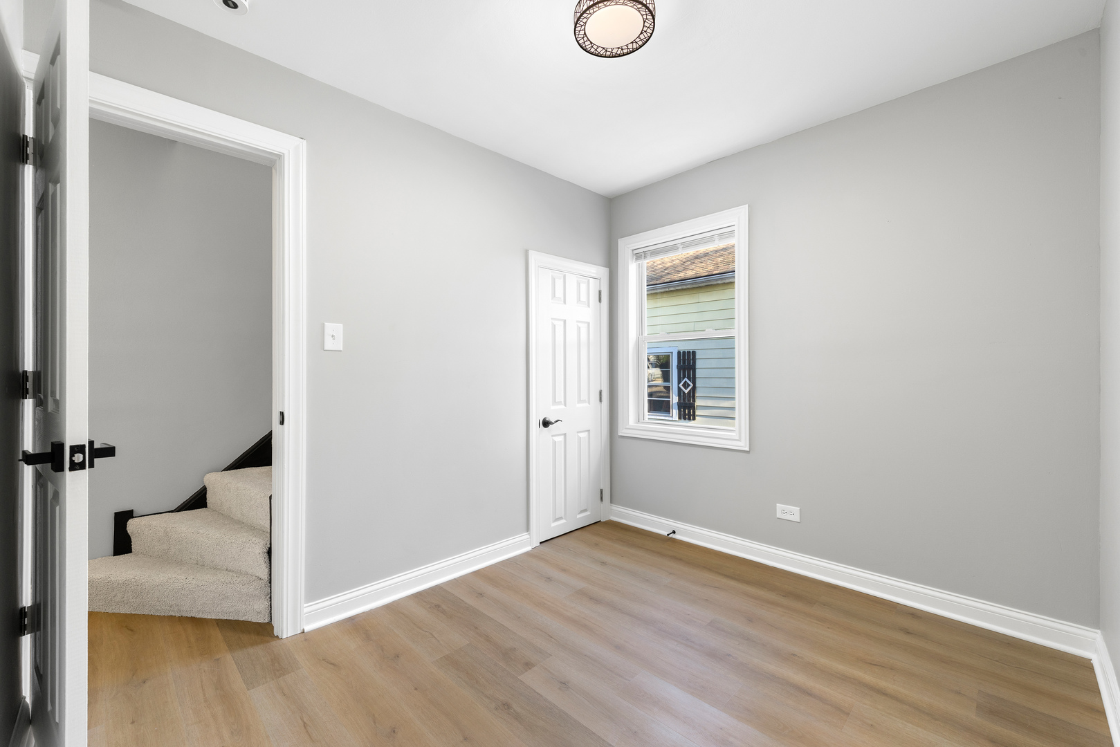 22 N 12th Street, St. Charles, IL 60174