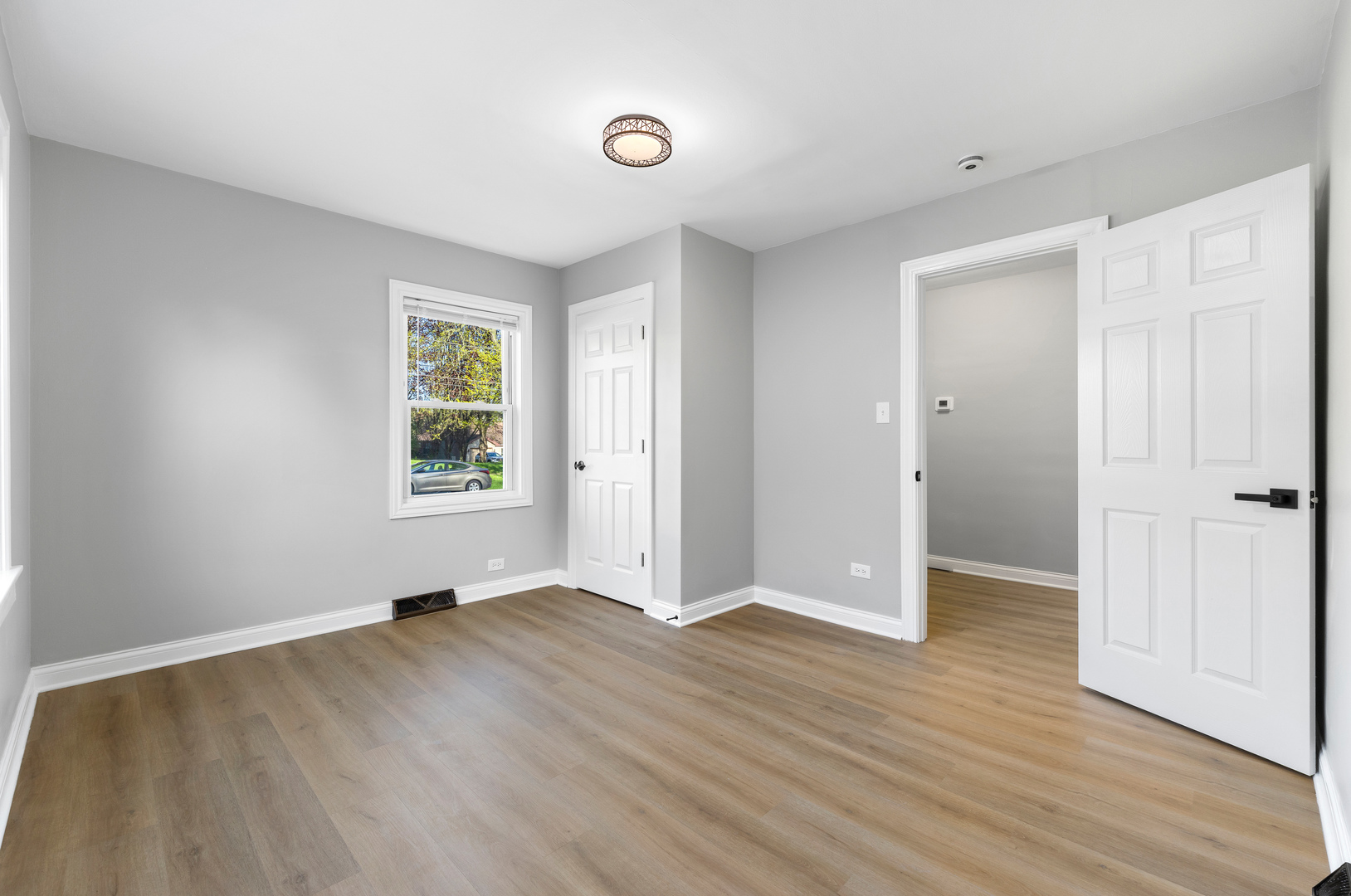 22 N 12th Street, St. Charles, IL 60174