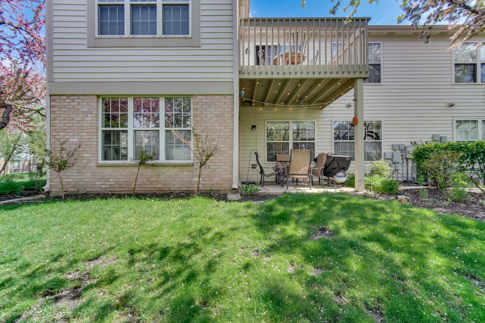 1650 Grove Avenue #A, Schaumburg, IL 60193