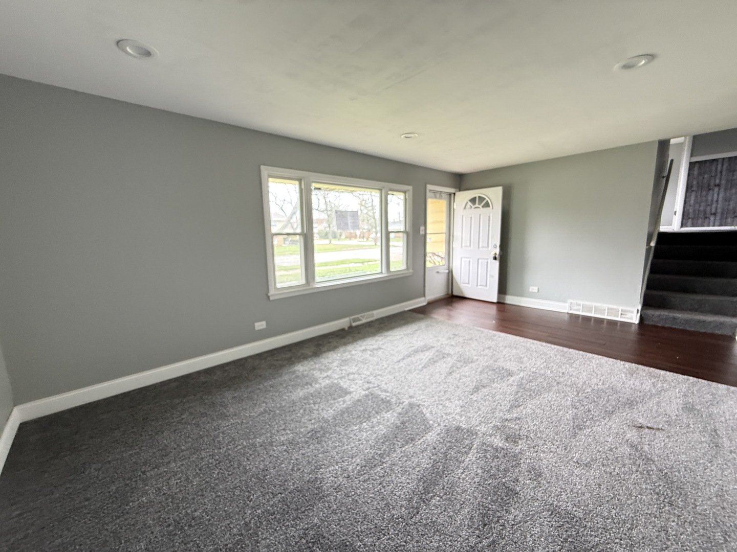 18864 Greenbay Avenue, Lansing, IL 60438