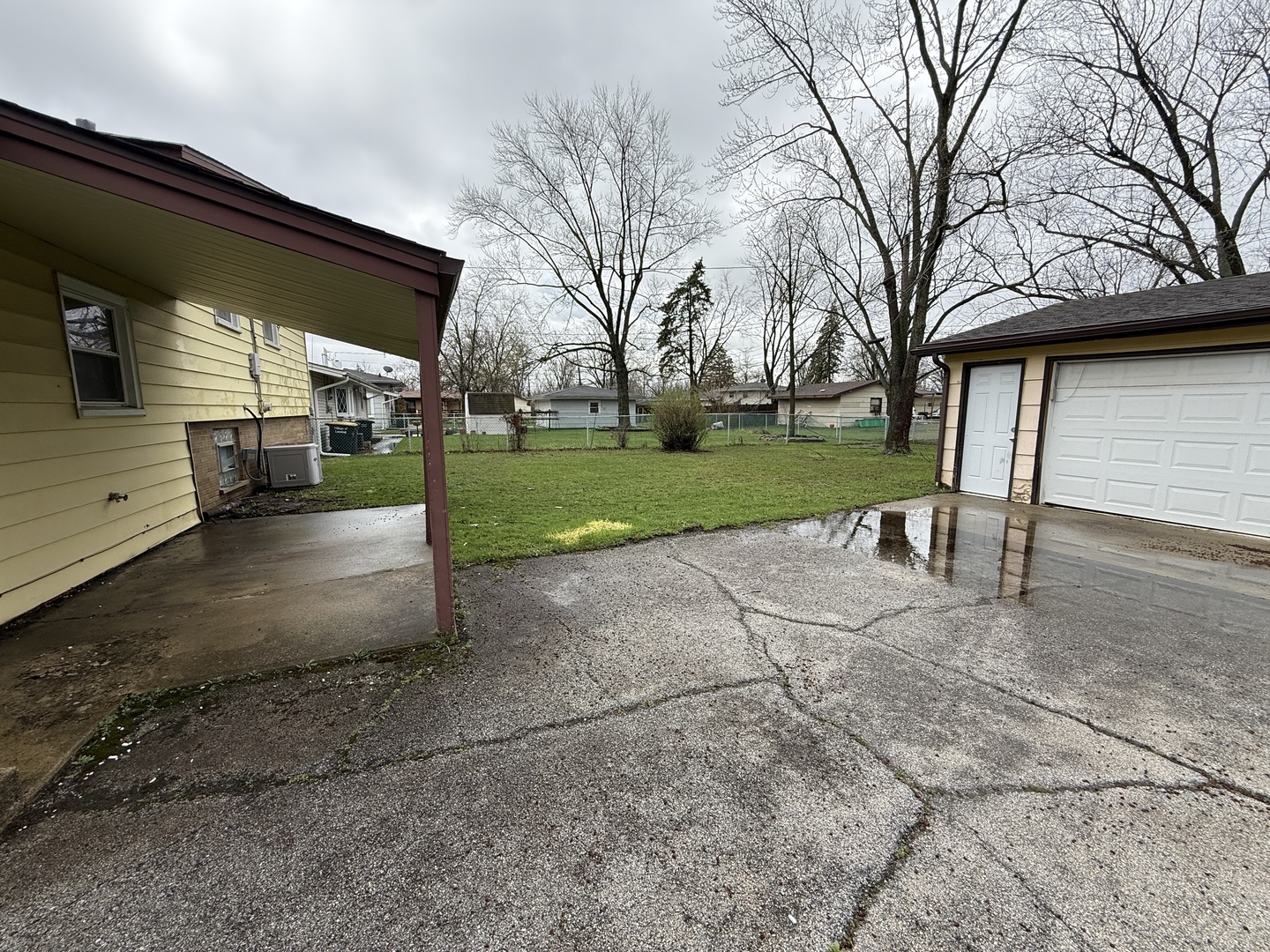 18864 Greenbay Avenue, Lansing, IL 60438