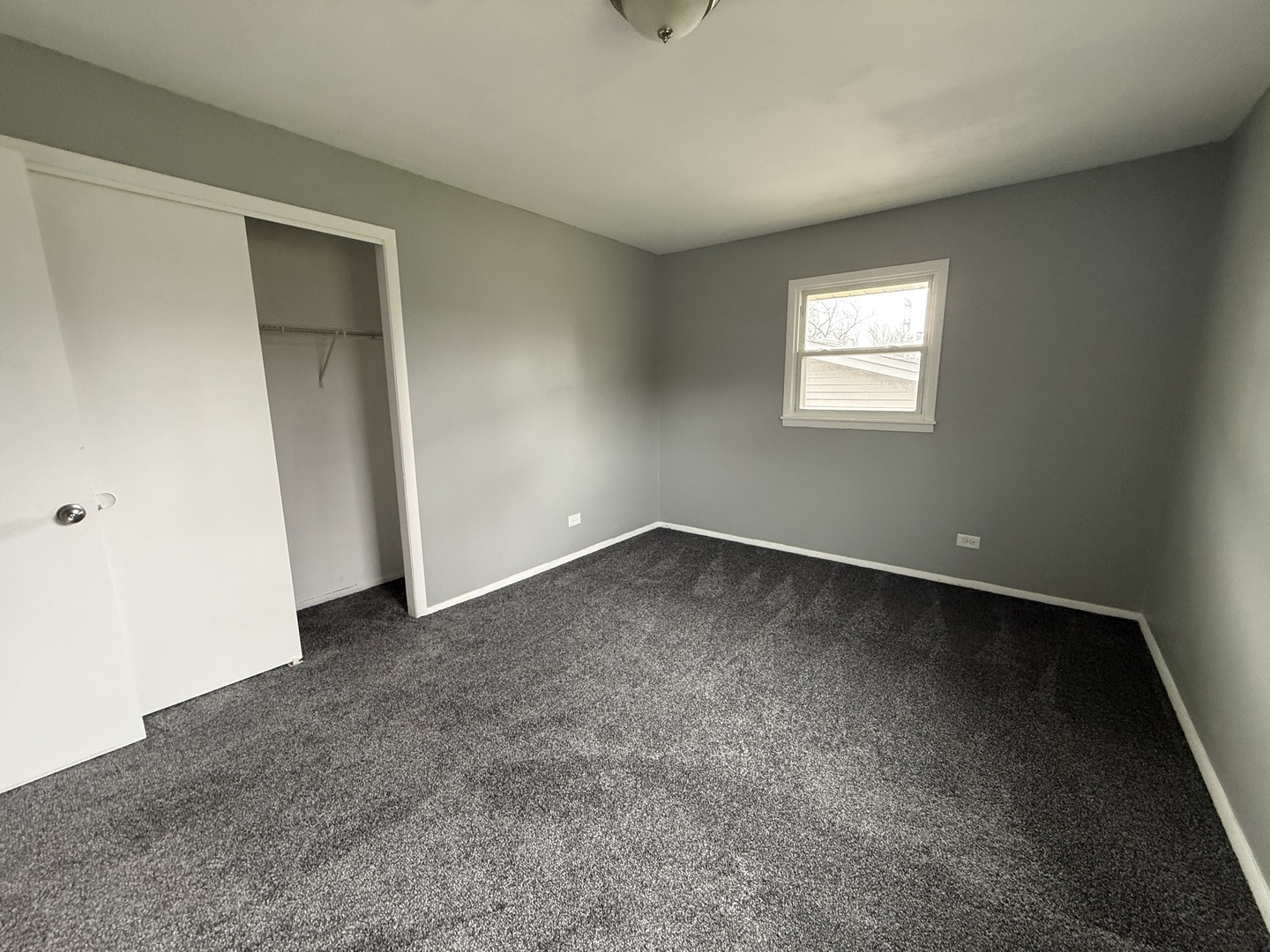 18864 Greenbay Avenue, Lansing, IL 60438