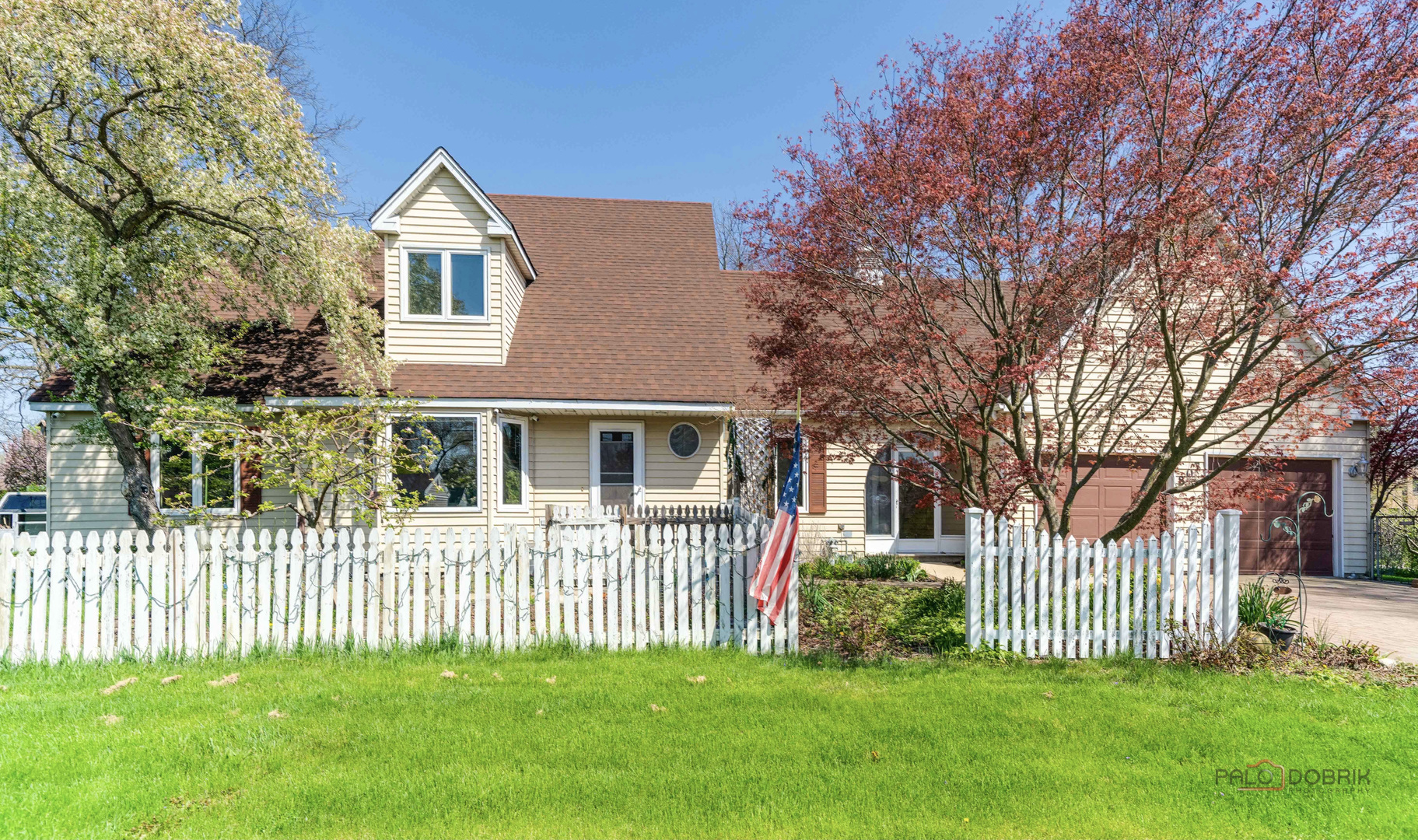 Lake Bluff, IL 60044