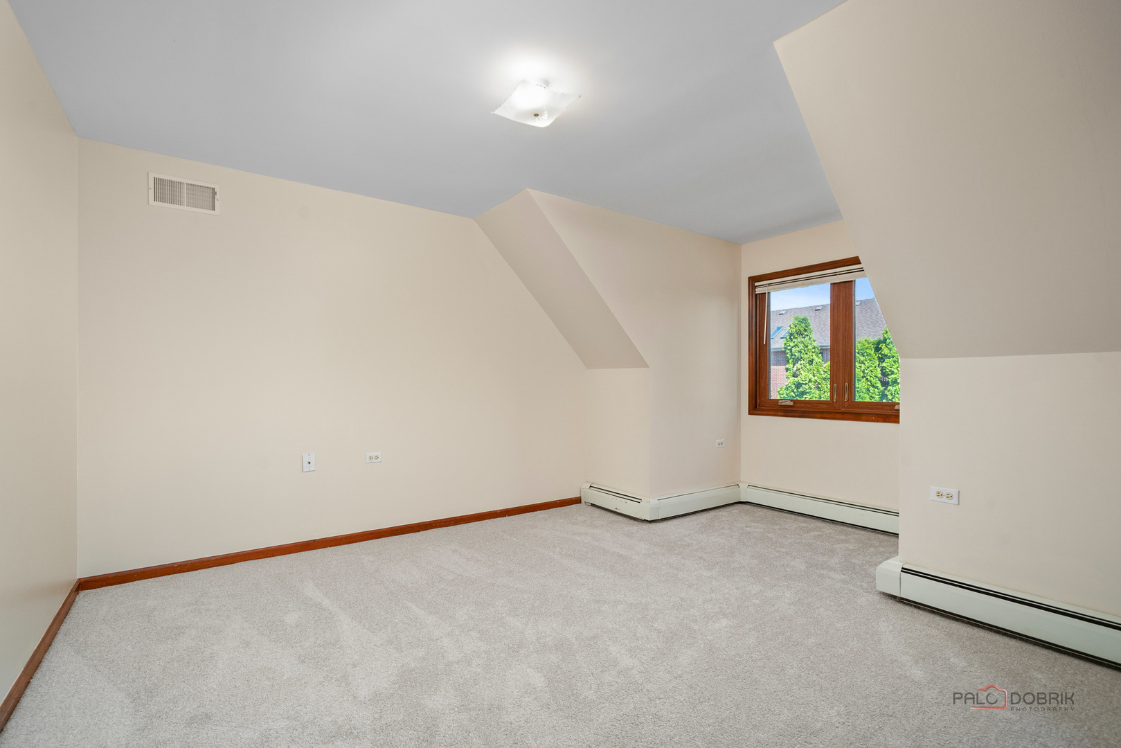 Lake Bluff, IL 60044