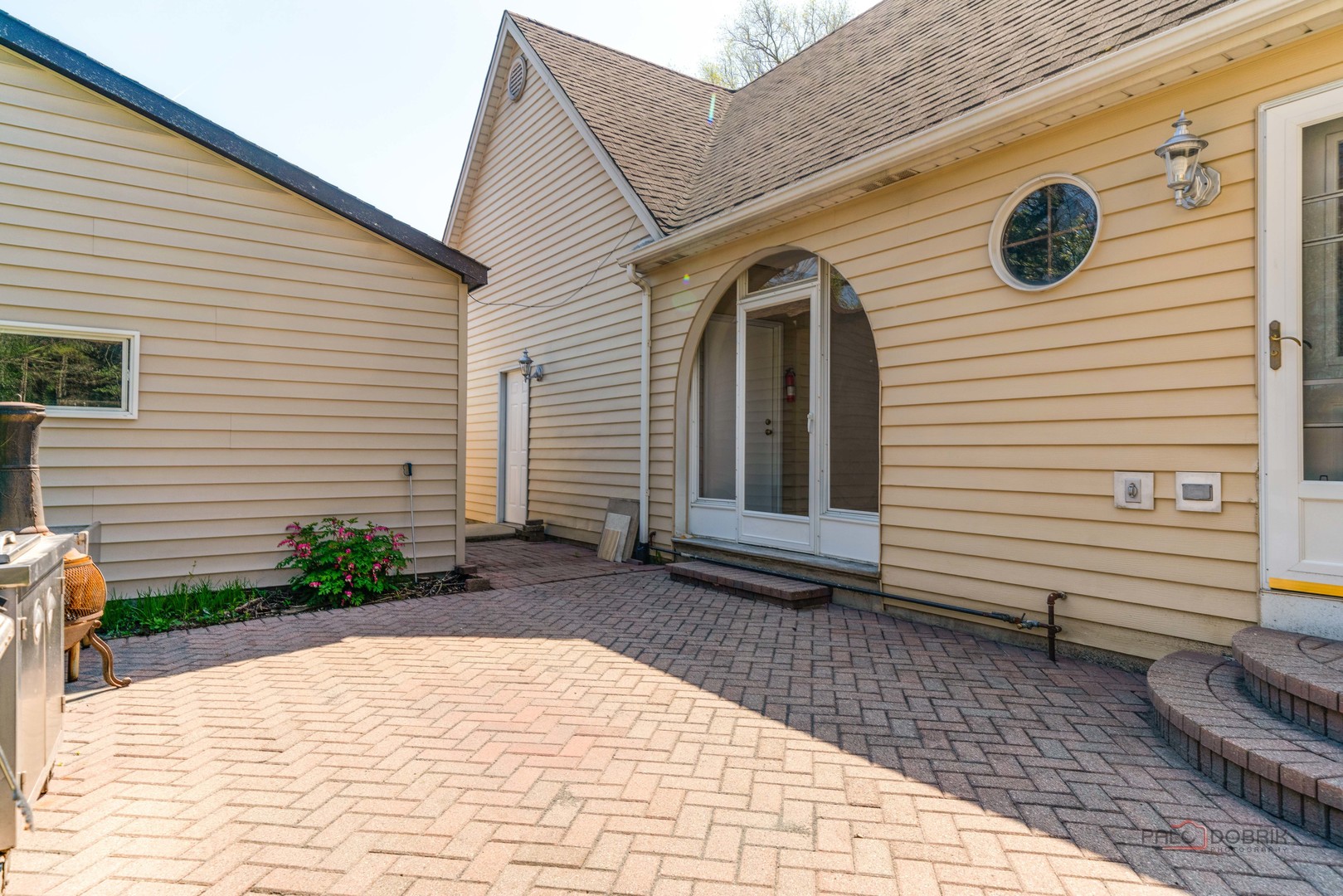 Lake Bluff, IL 60044