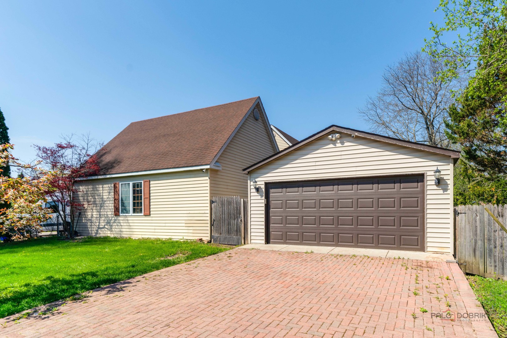 Lake Bluff, IL 60044