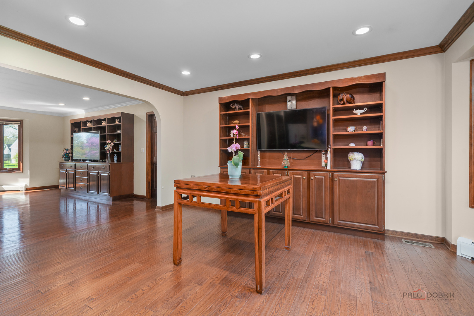 Lake Bluff, IL 60044