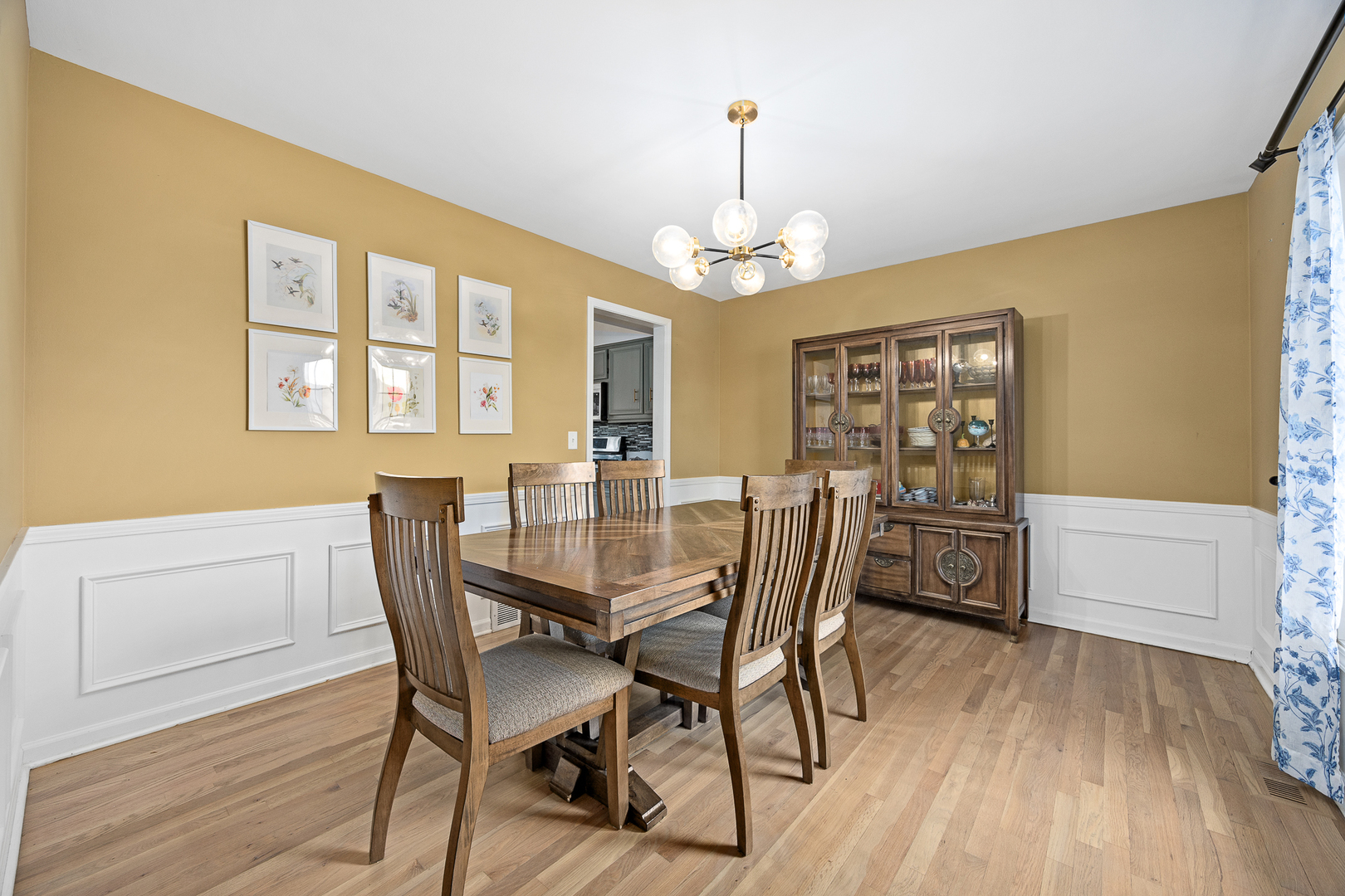 2154 Pepper Valley Drive, Geneva, IL 60134