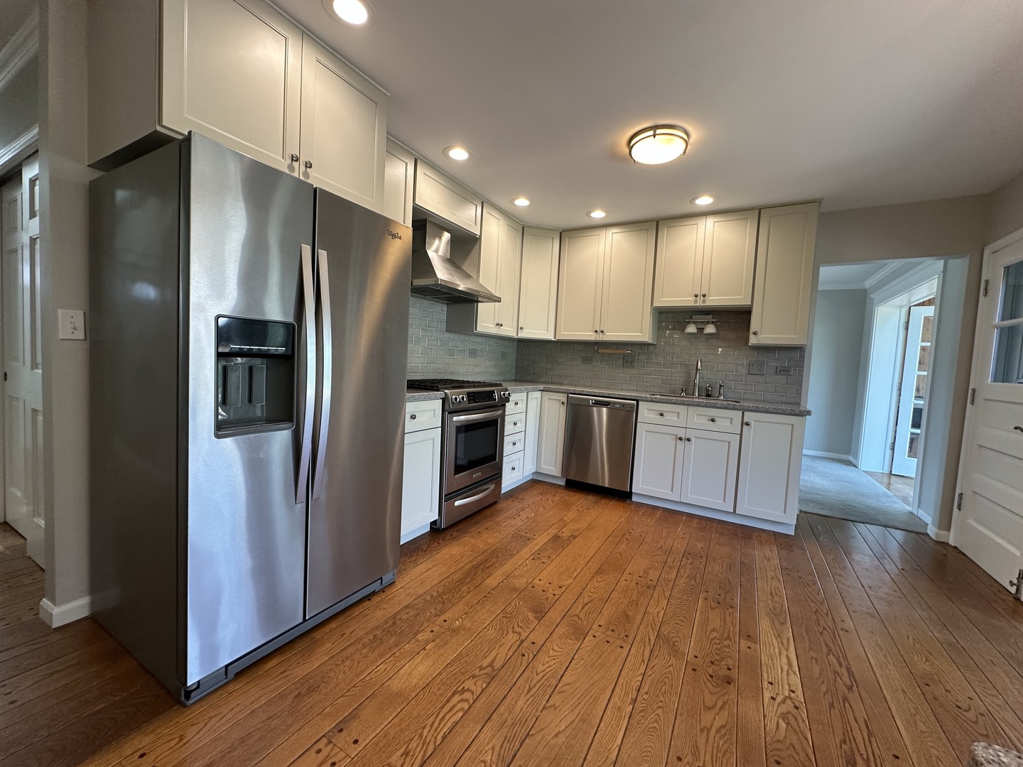 1920 E Peachtree Lane, Arlington Heights, IL 60004