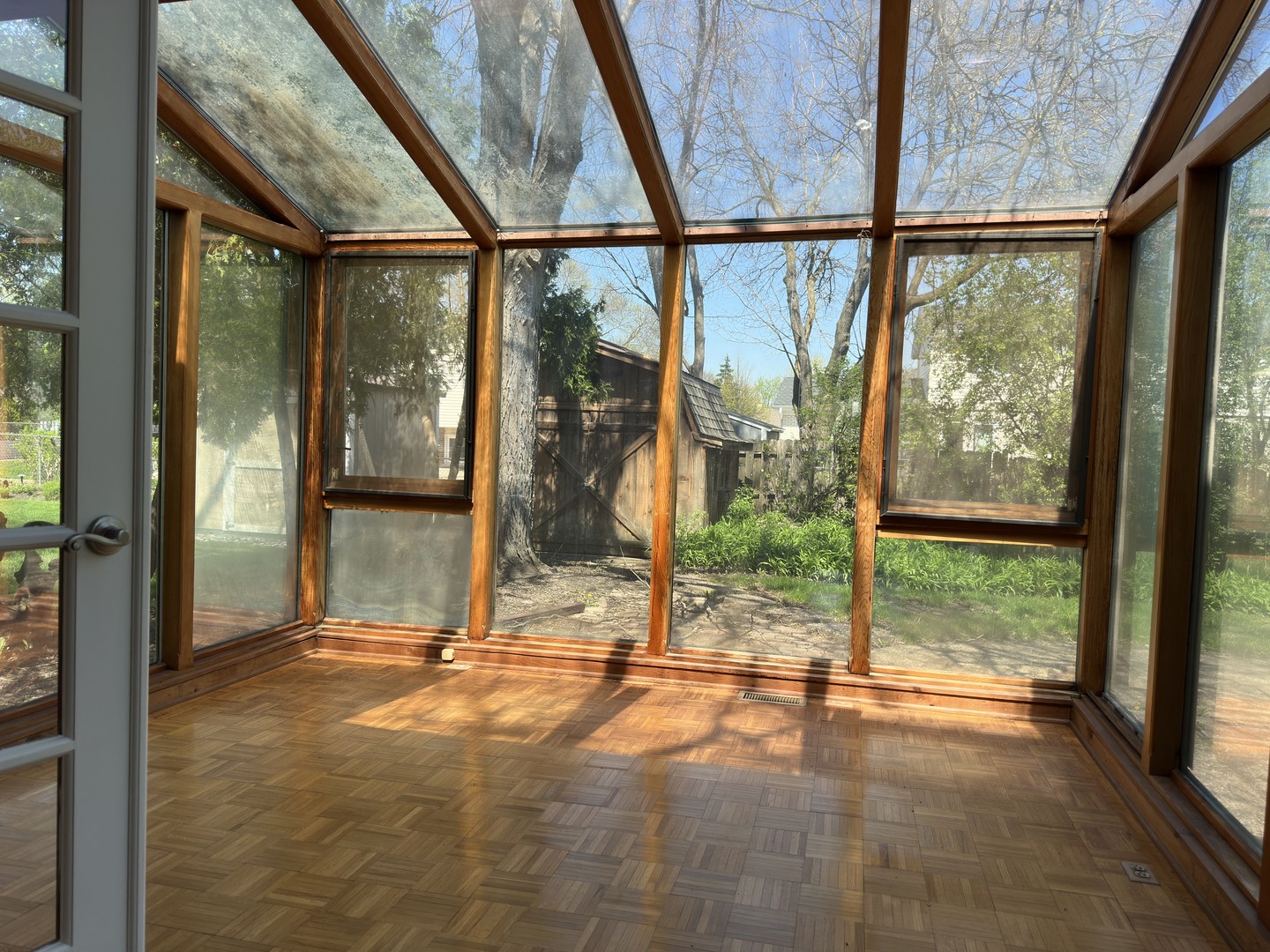 1920 E Peachtree Lane, Arlington Heights, IL 60004