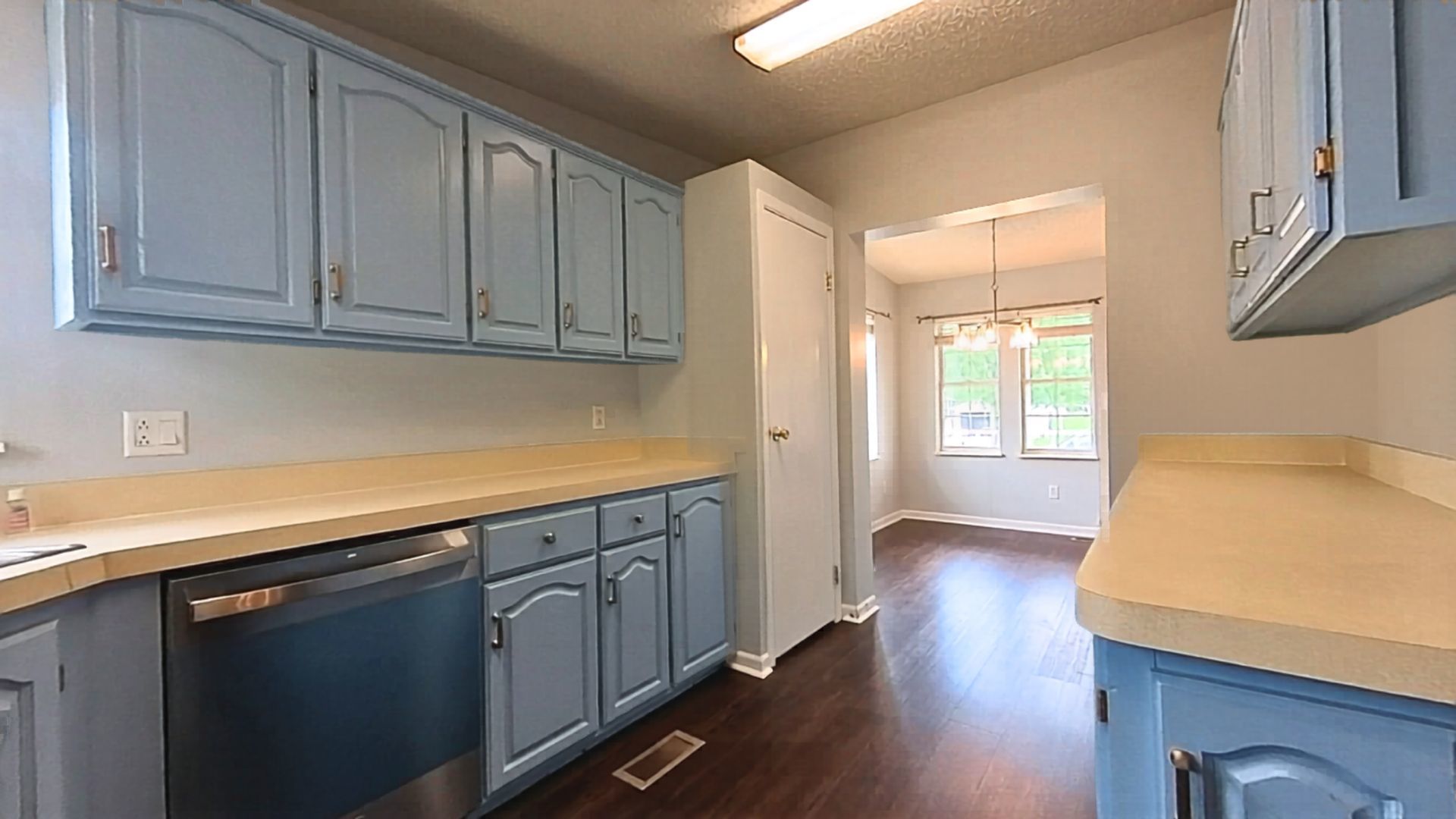 22734 Ravisloe Lane, Frankfort, IL 60423