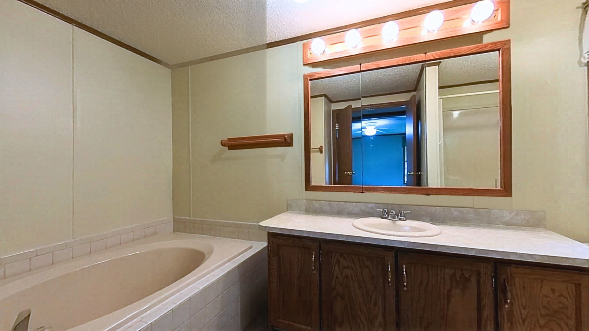 22734 Ravisloe Lane, Frankfort, IL 60423