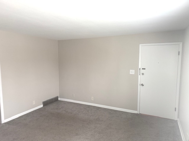 18006 Wentworth Avenue #5, Lansing, IL 60438