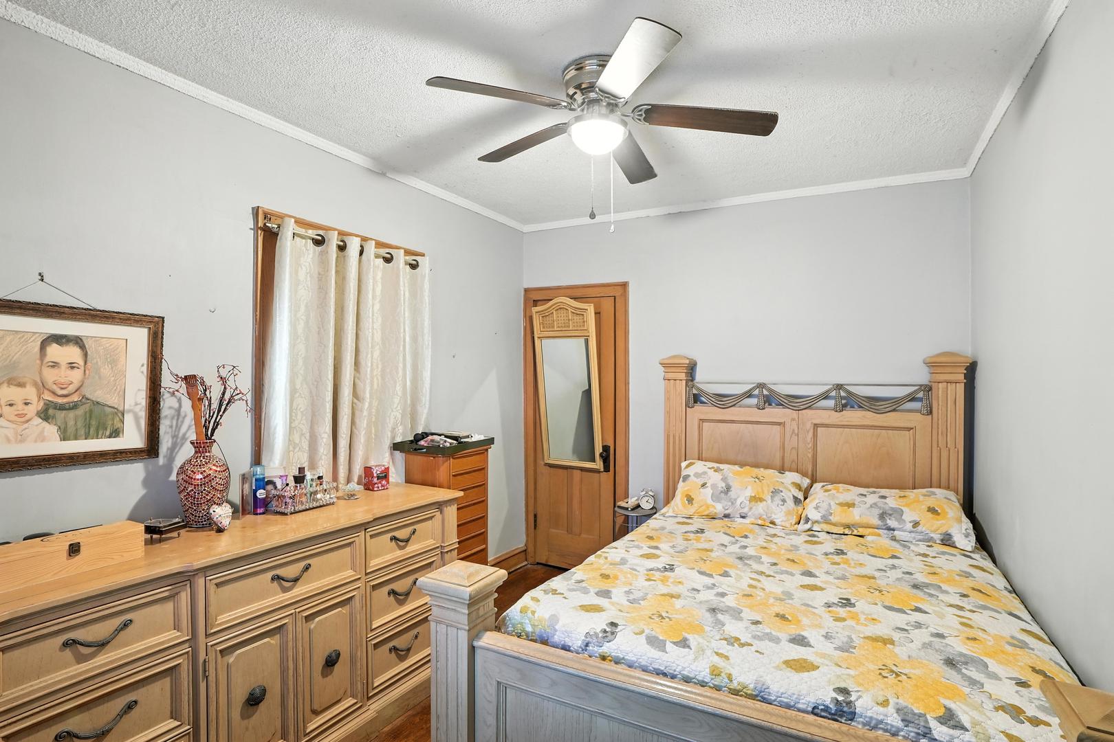 4224 N Oriole Avenue, Norridge, IL 60706