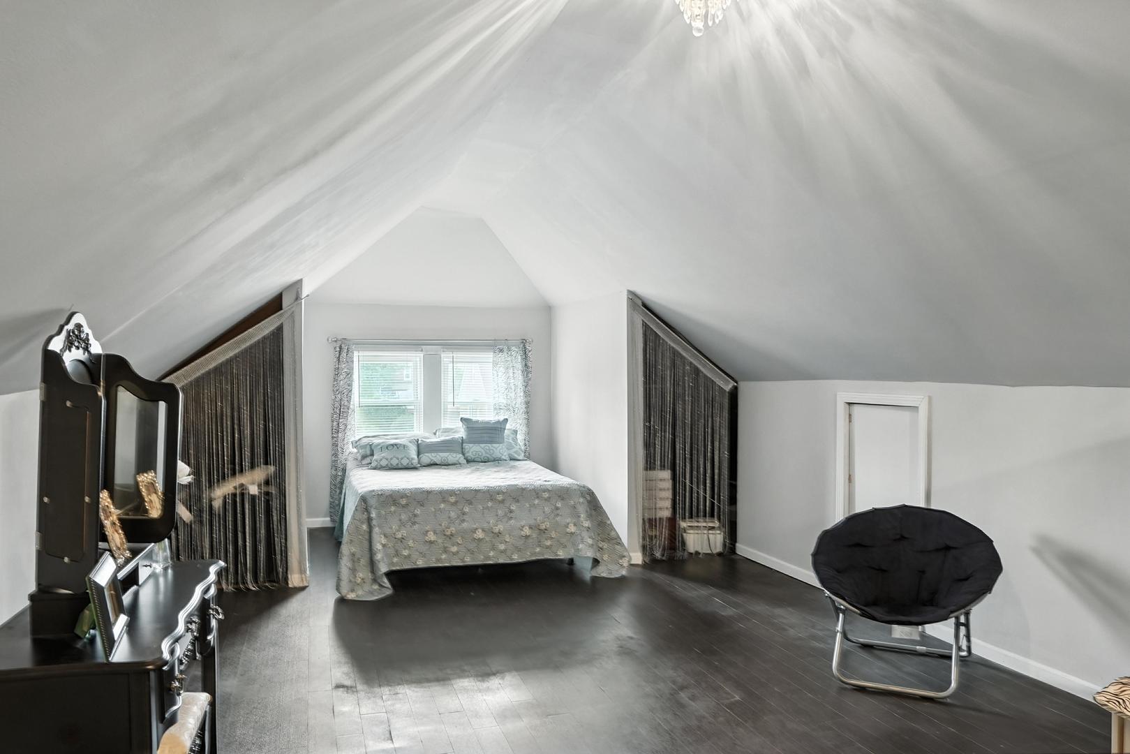 4224 N Oriole Avenue, Norridge, IL 60706