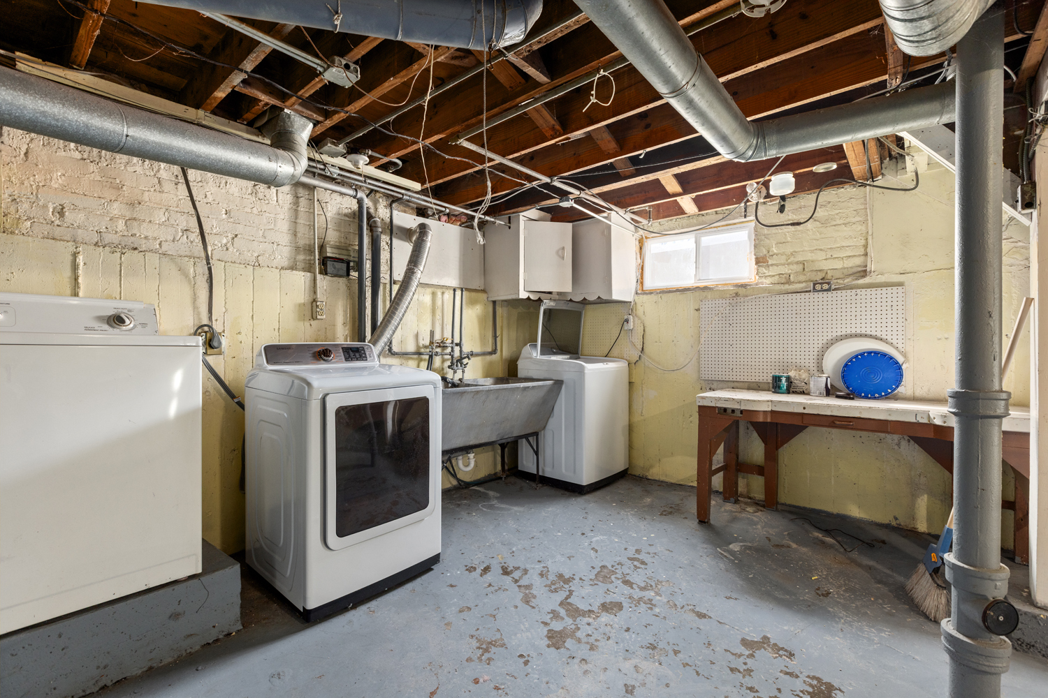 1693 Linden Street, Des Plaines, IL 60018