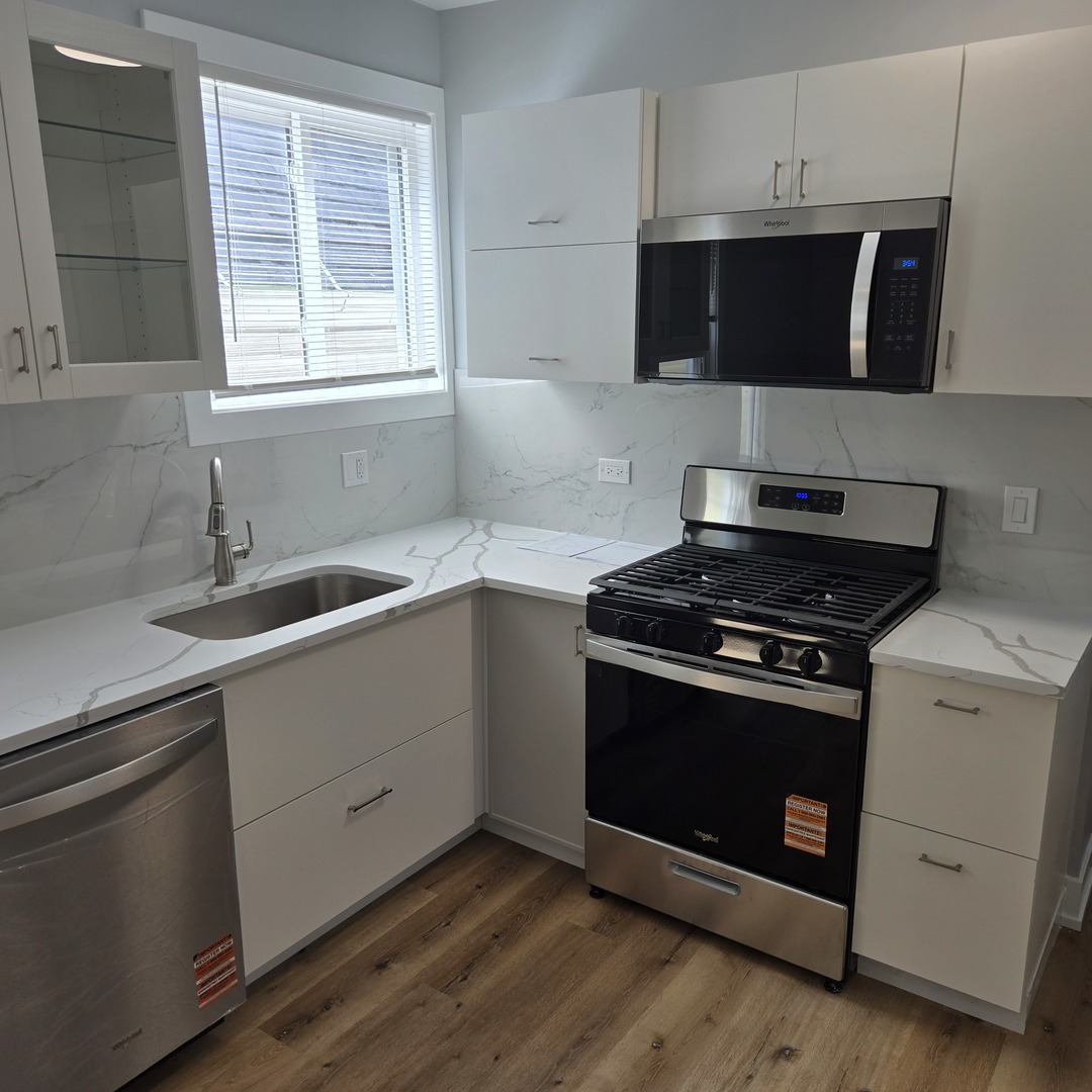 4137 N Bernard Street #2, Chicago, IL 60618