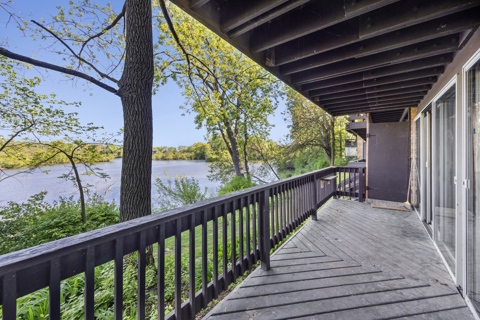 5544 E Lake Drive #A, Lisle, IL 60532