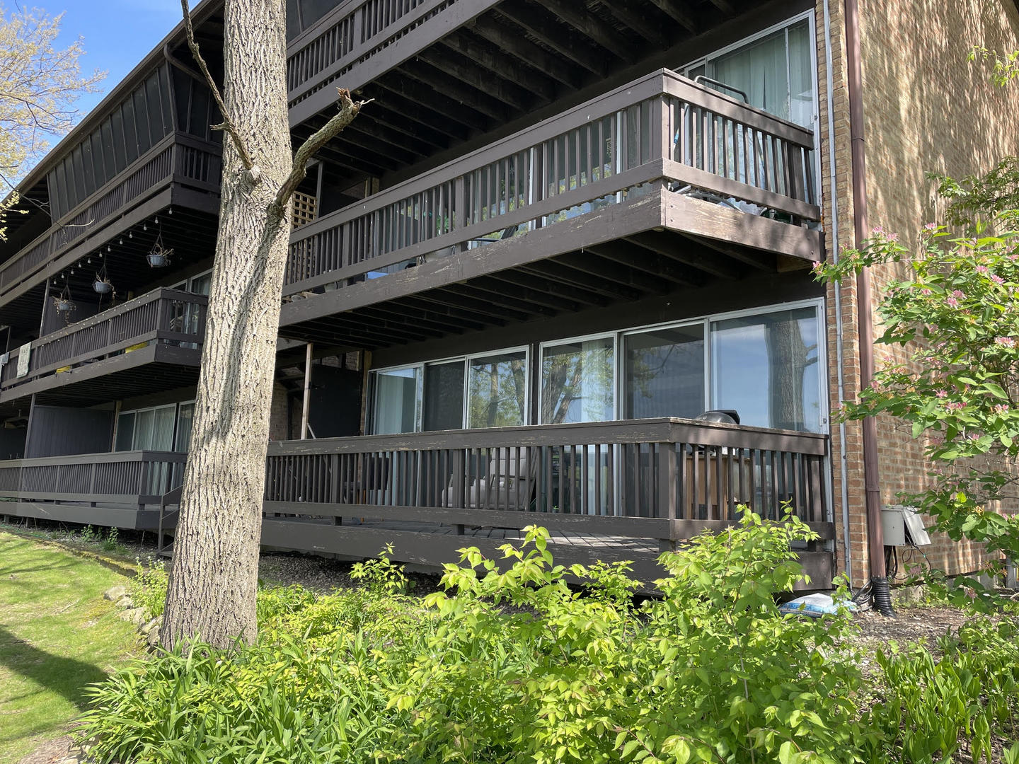 5544 E Lake Drive #A, Lisle, IL 60532