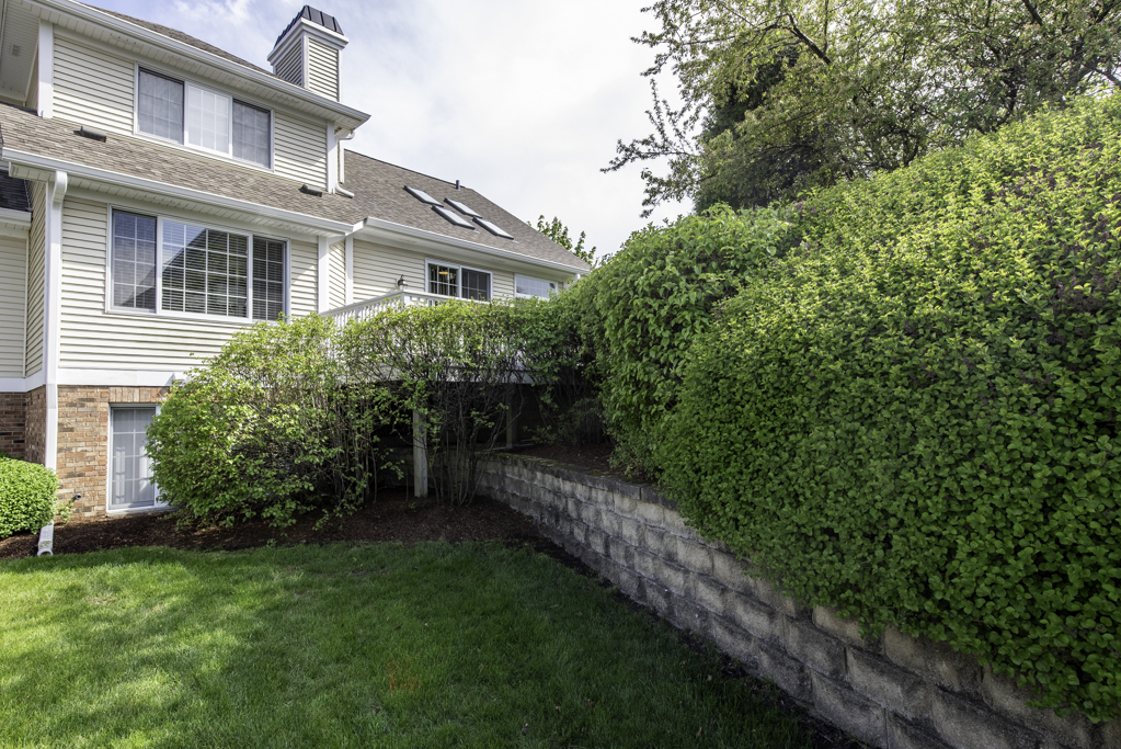 32958 N Stone Manor Drive, Grayslake, IL 60030