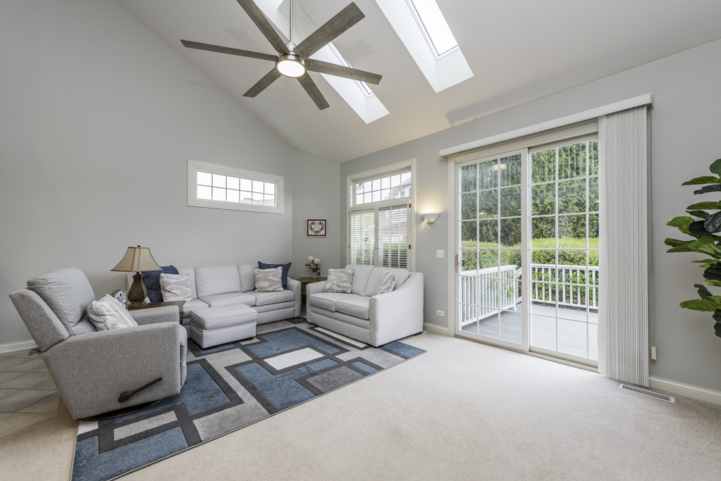 32958 N Stone Manor Drive, Grayslake, IL 60030