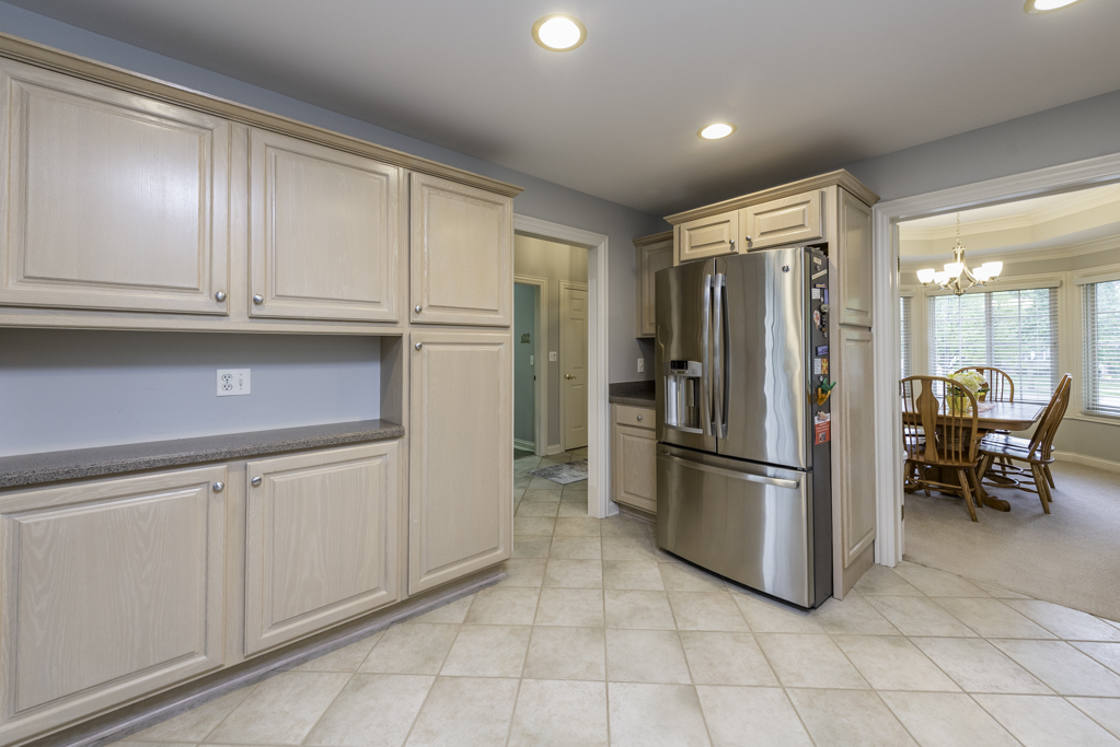 32958 N Stone Manor Drive, Grayslake, IL 60030