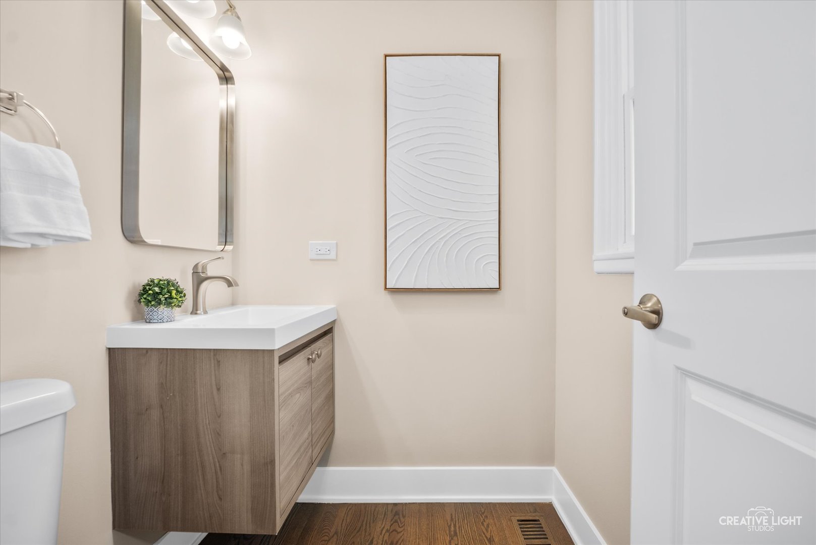 Schaumburg, IL 60193