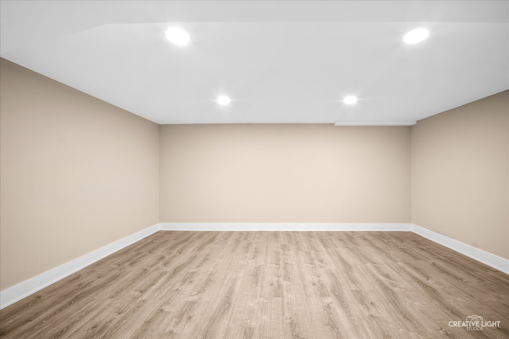 Schaumburg, IL 60193