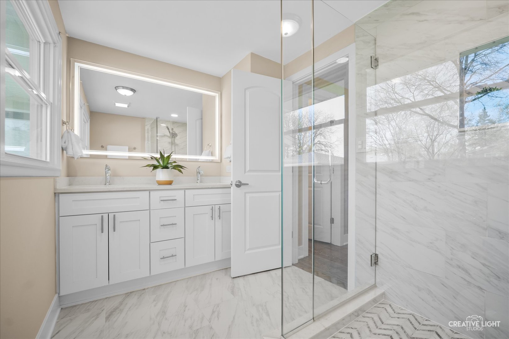 Schaumburg, IL 60193