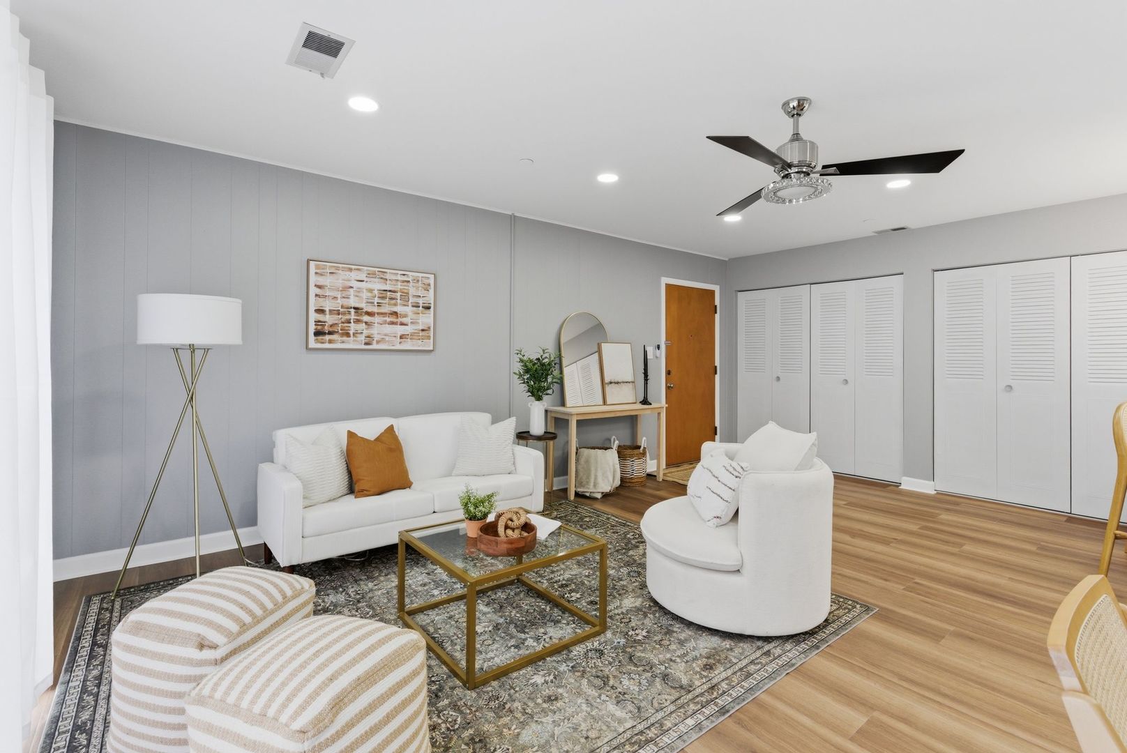 1115 Royal St George Drive #201, Naperville, IL 60563