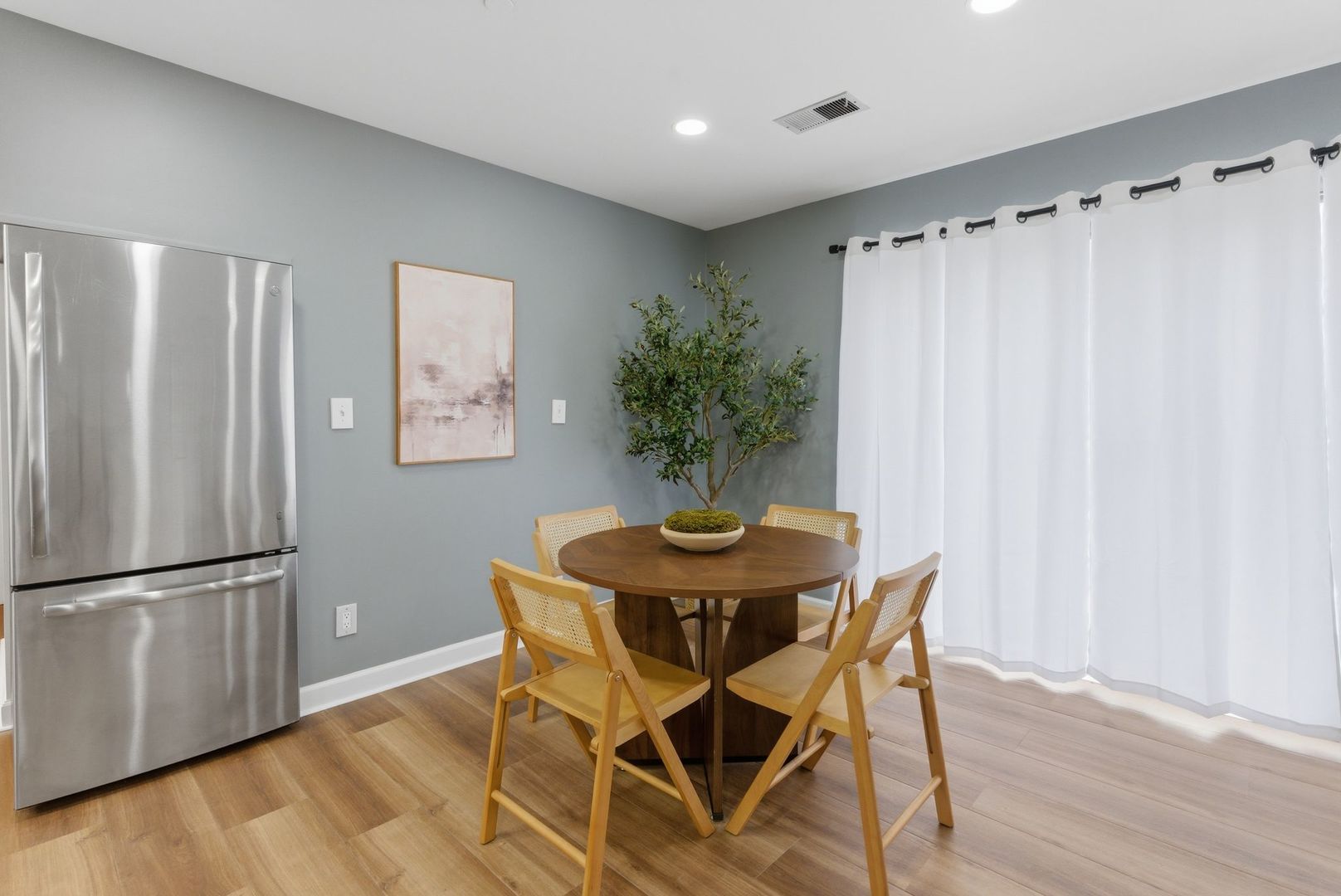 1115 Royal St George Drive #201, Naperville, IL 60563