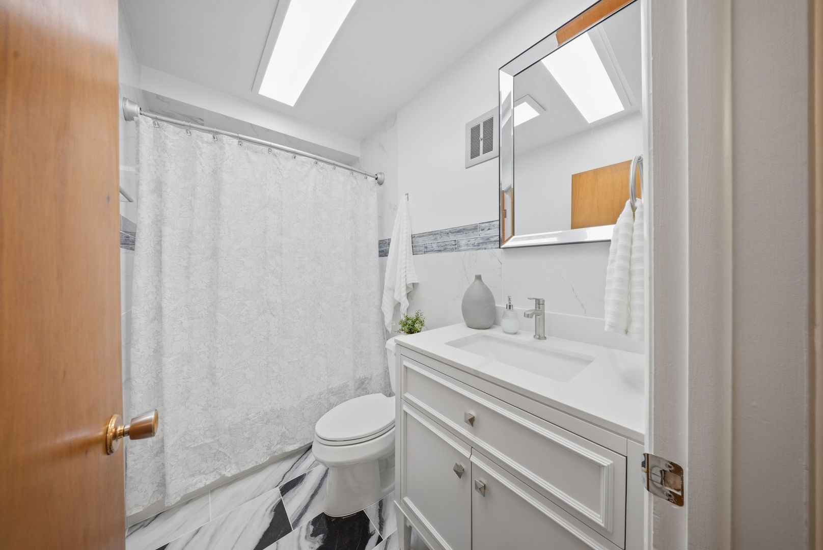 1115 Royal St George Drive #201, Naperville, IL 60563