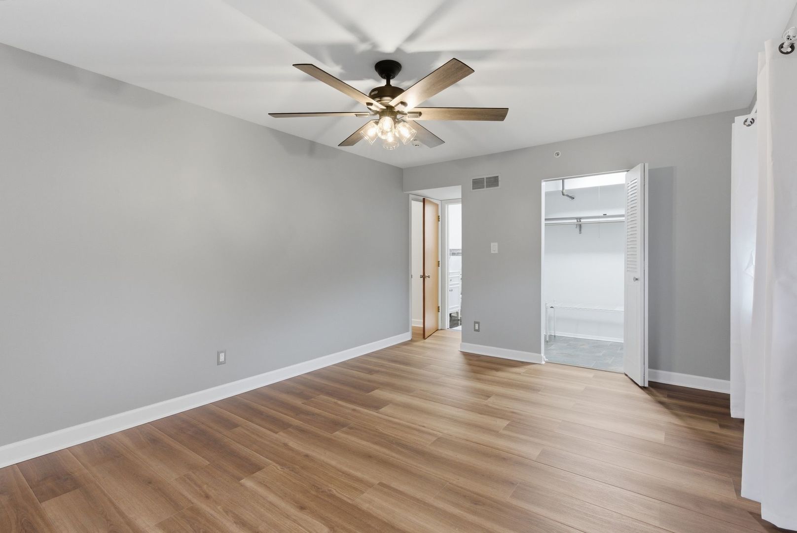 1115 Royal St George Drive #201, Naperville, IL 60563