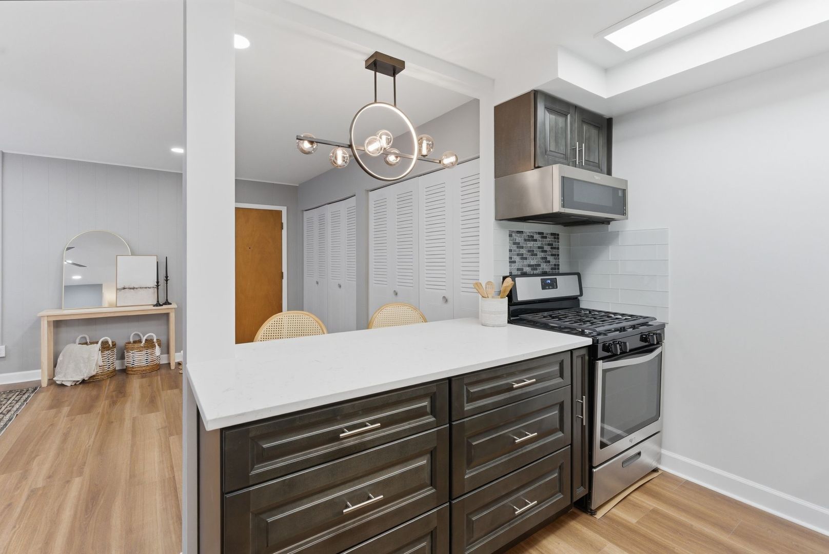 1115 Royal St George Drive #201, Naperville, IL 60563
