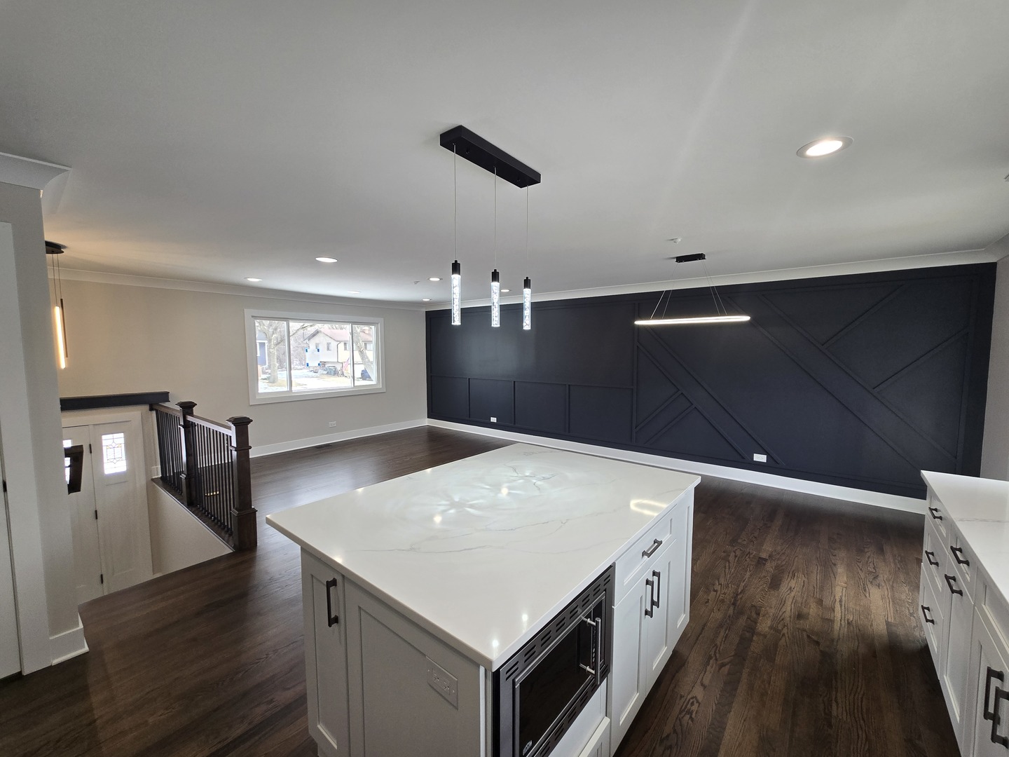 Hoffman Estates, IL 60169