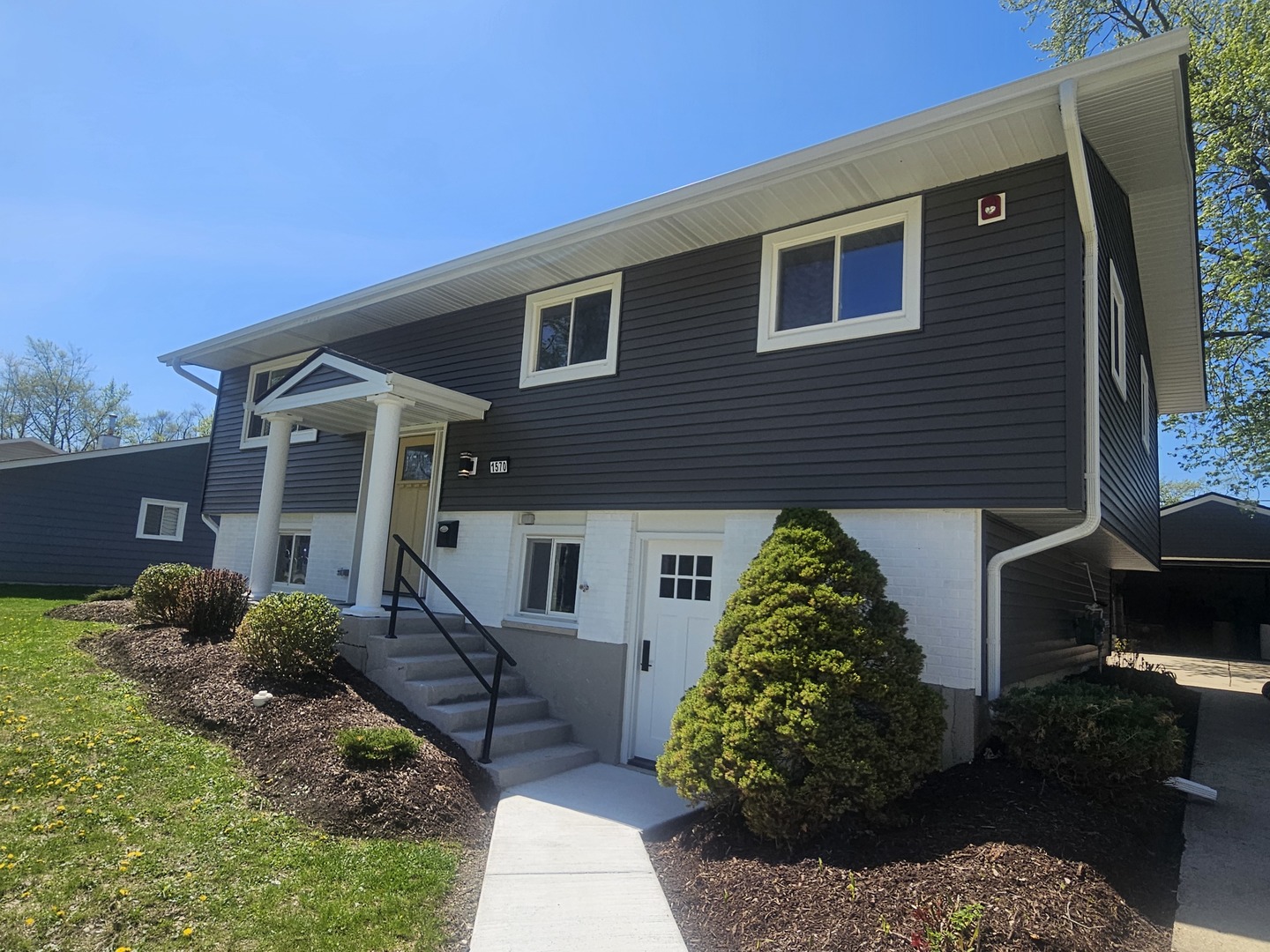 Hoffman Estates, IL 60169