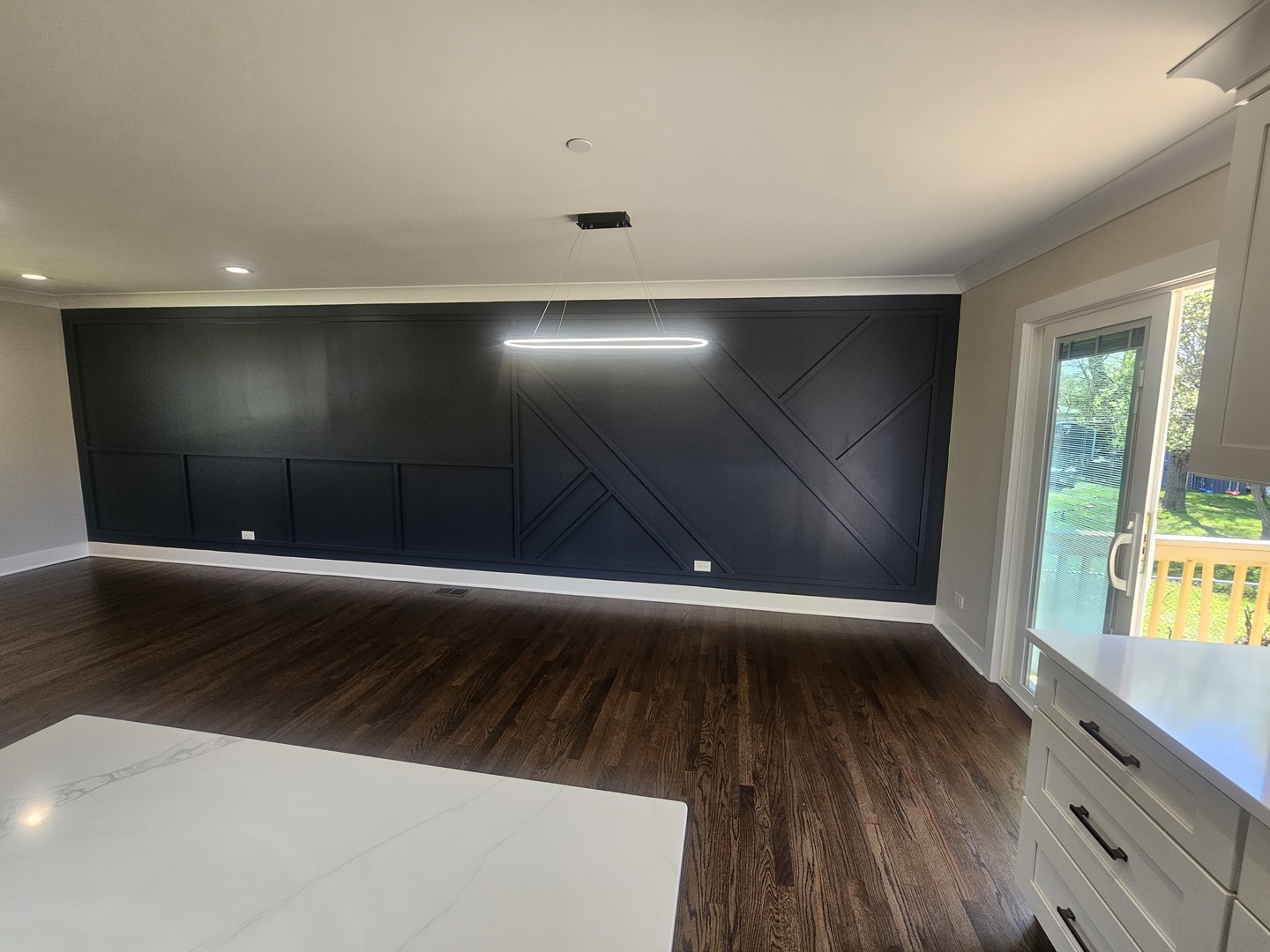 Hoffman Estates, IL 60169