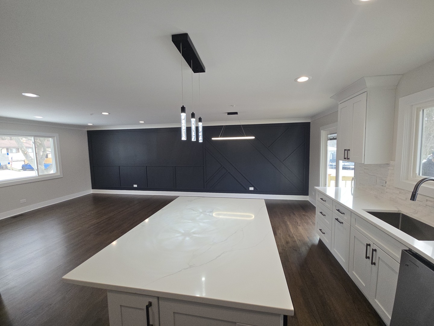 Hoffman Estates, IL 60169