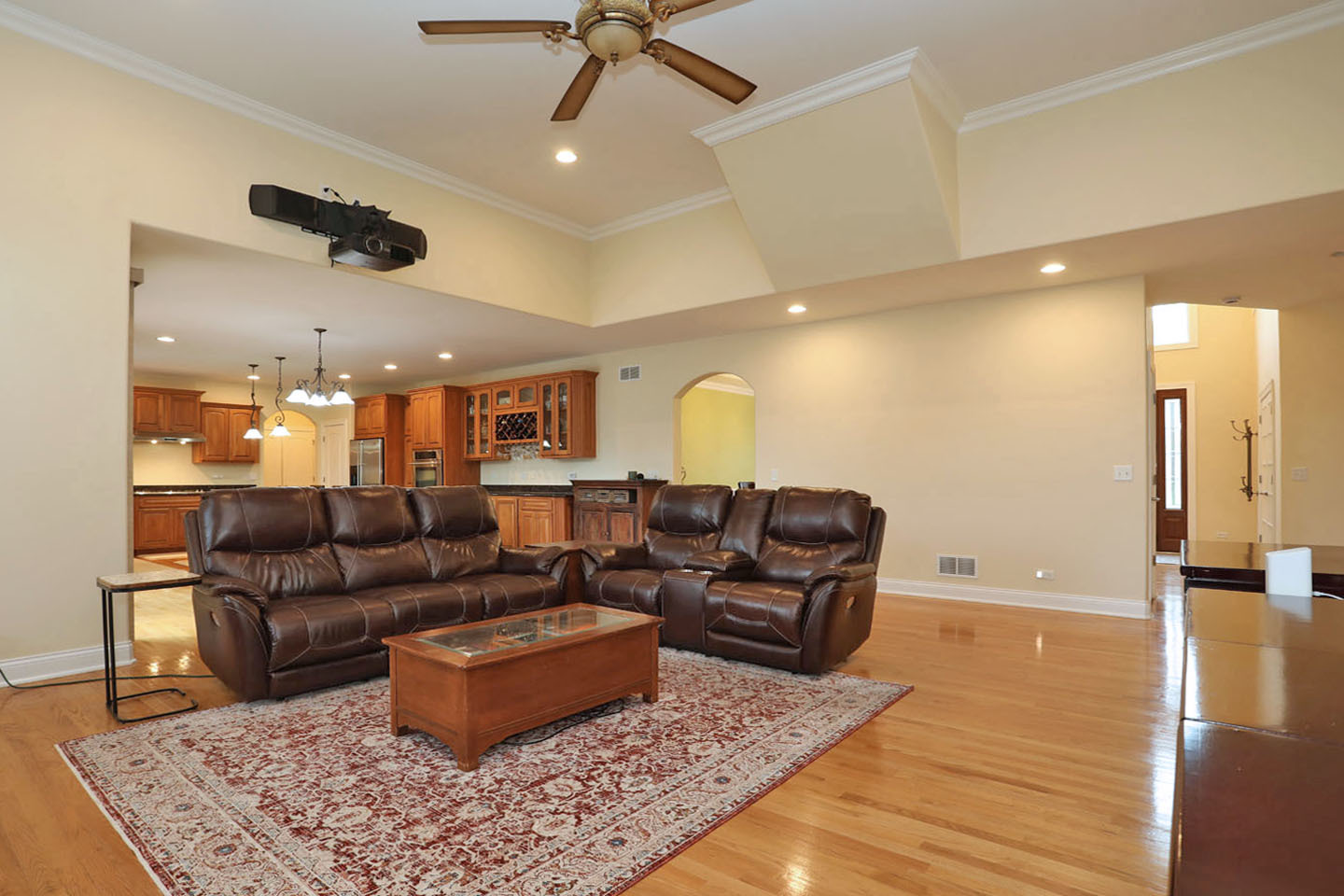310 Jennifer Lane, Roselle, IL 60172