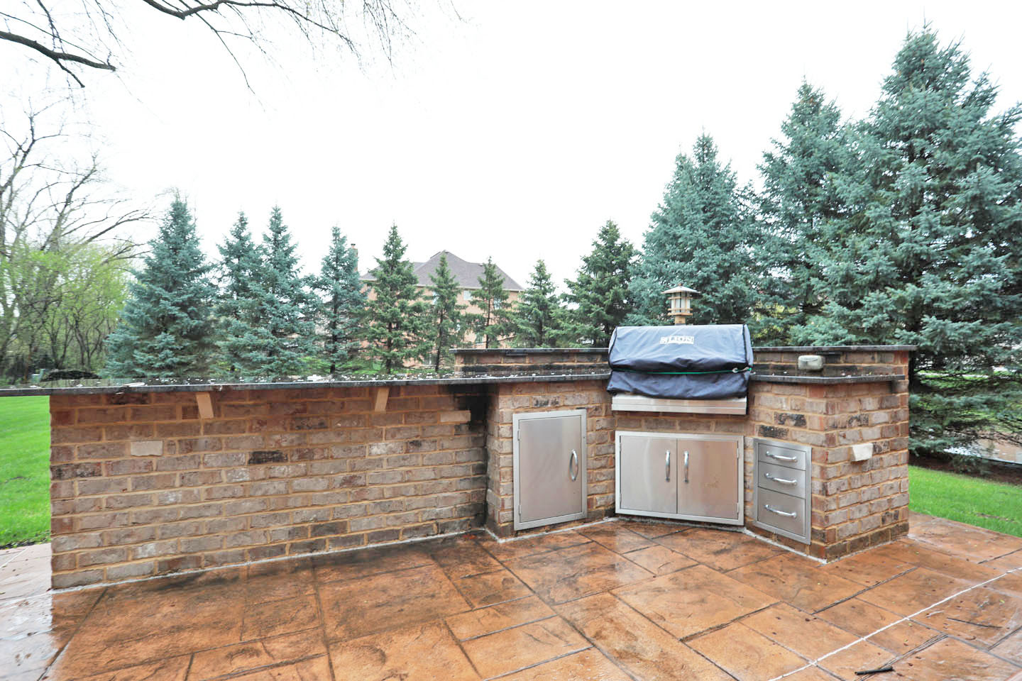 310 Jennifer Lane, Roselle, IL 60172