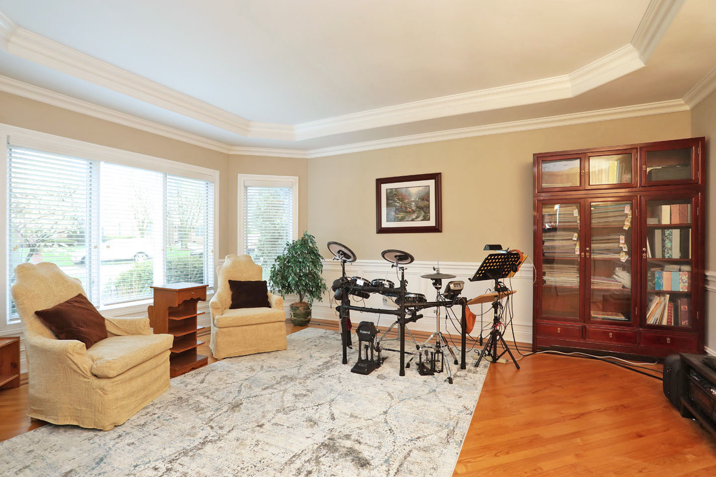 310 Jennifer Lane, Roselle, IL 60172