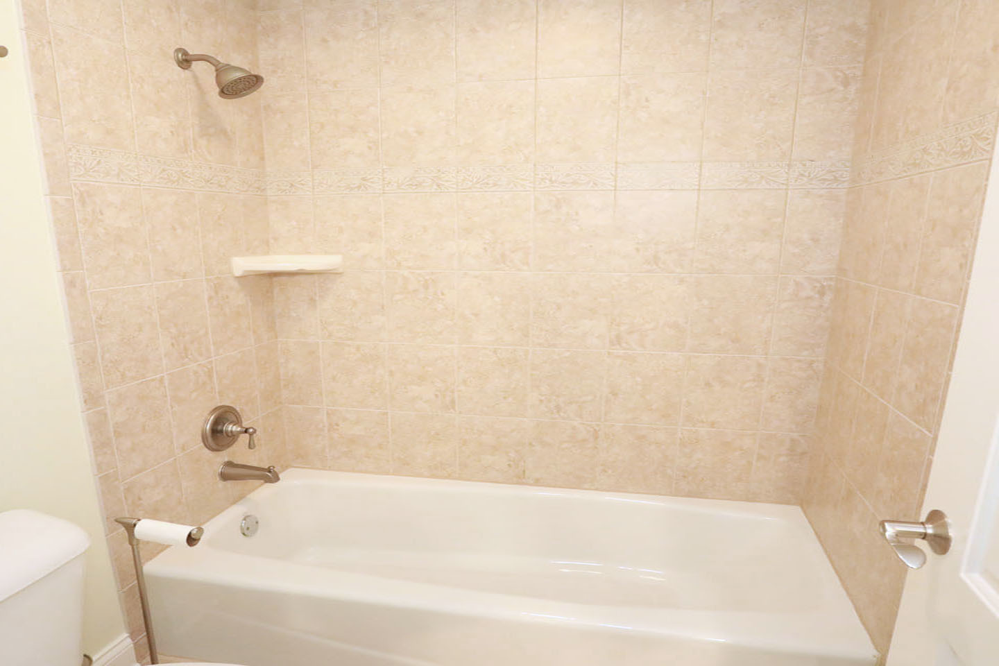 310 Jennifer Lane, Roselle, IL 60172