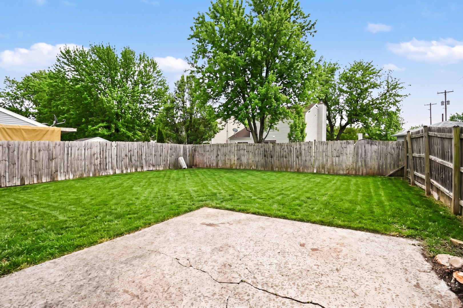 2400 Marigold Court, Aurora, IL 60506