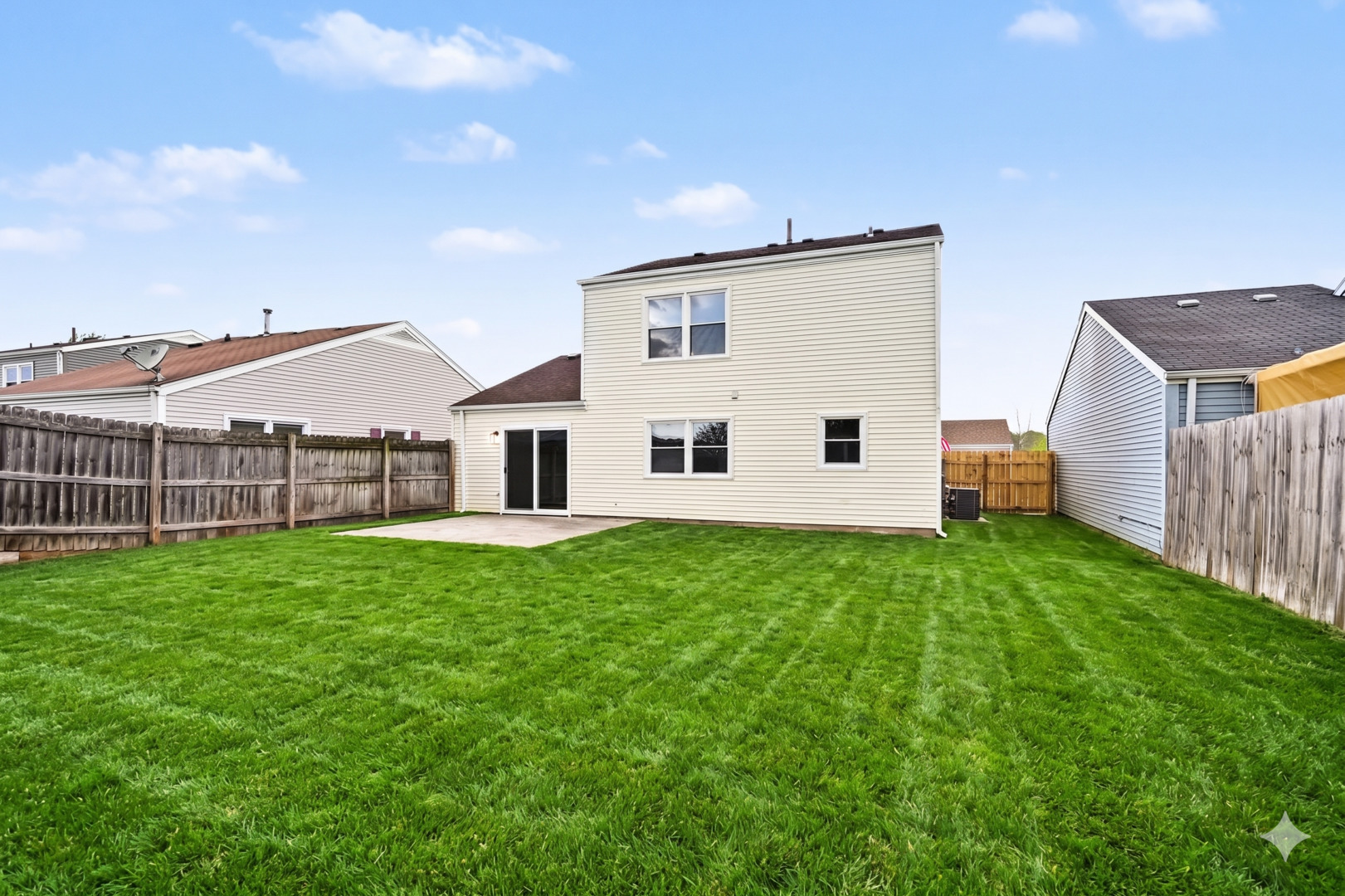 2400 Marigold Court, Aurora, IL 60506