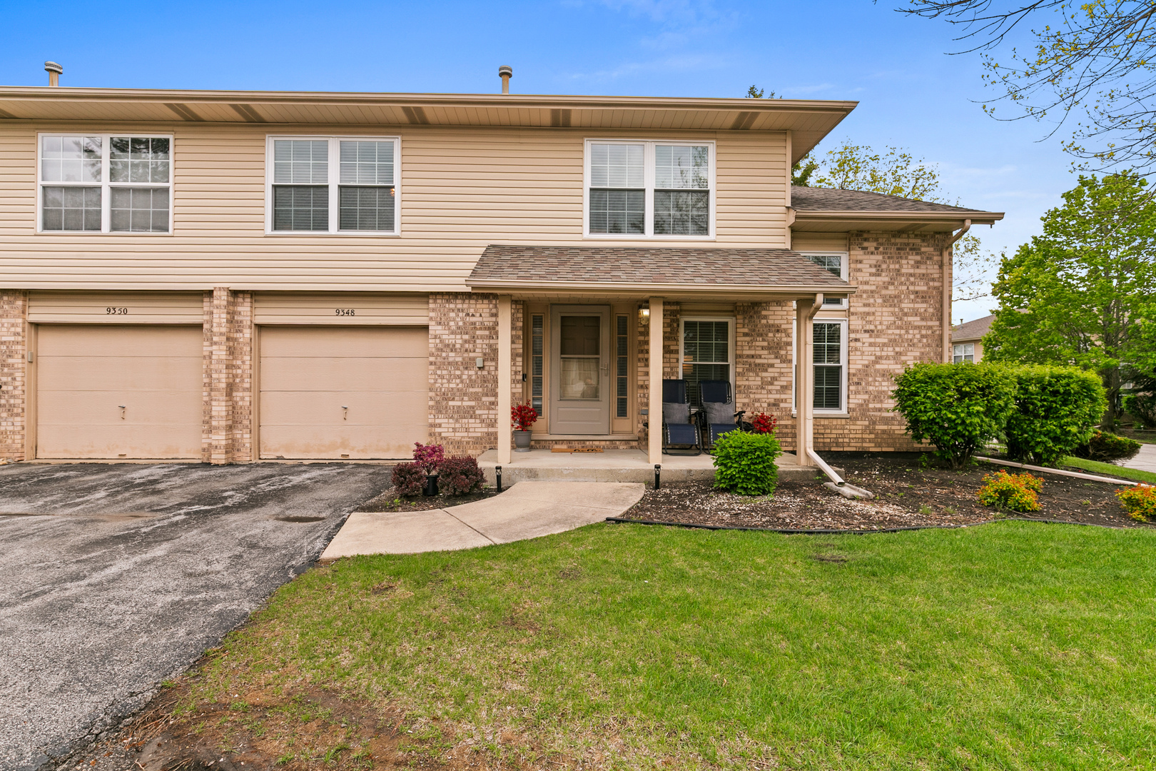 9348 Meadowview Drive, Orland Hills, IL 60487