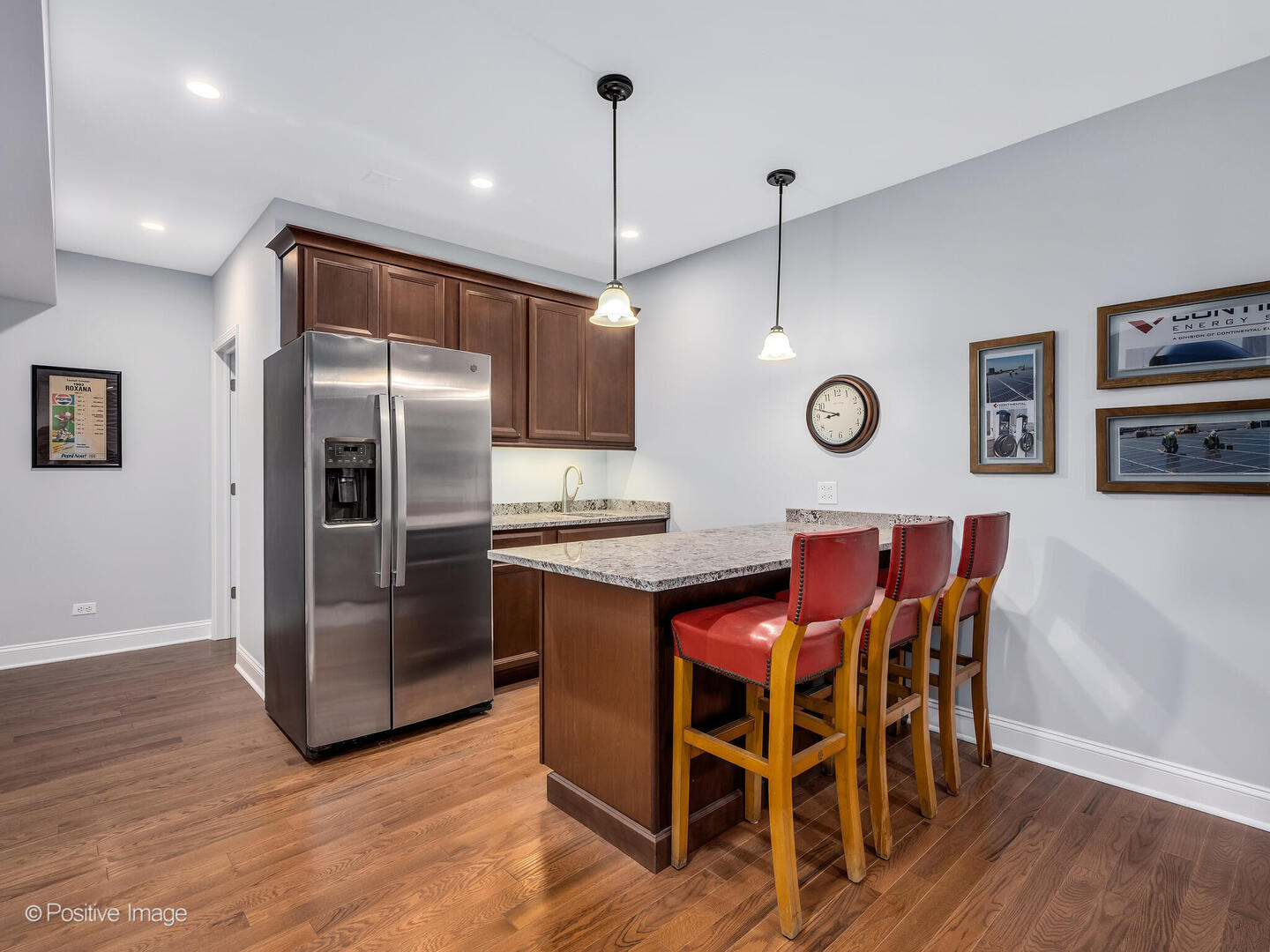 333 Kenmore Avenue, Elmhurst, IL 60126