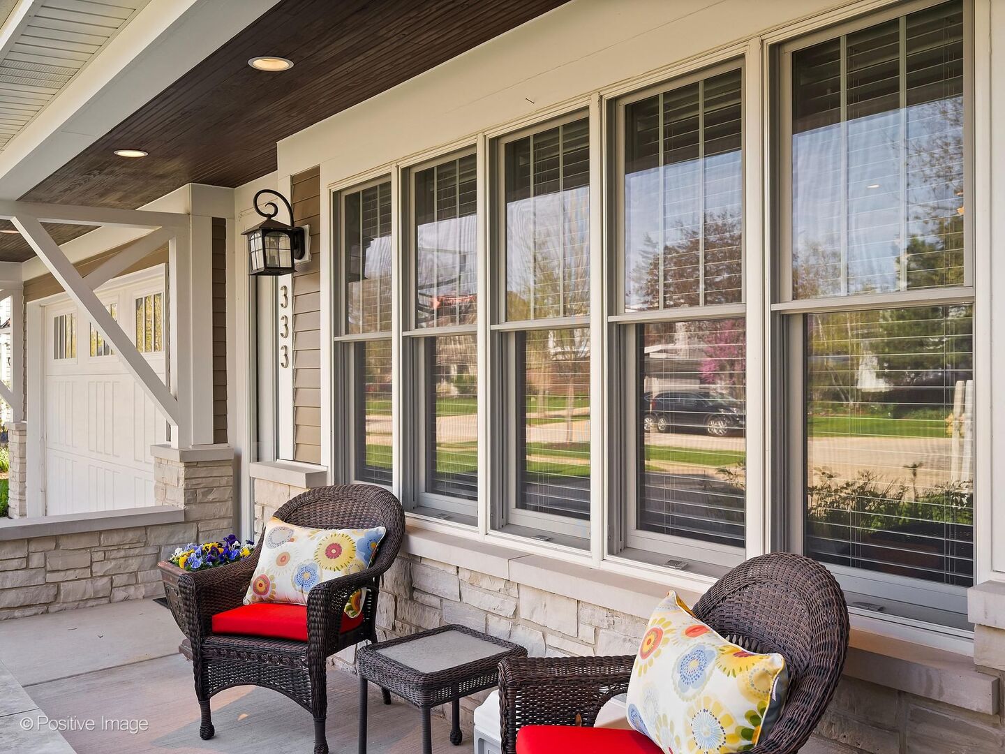 333 Kenmore Avenue, Elmhurst, IL 60126