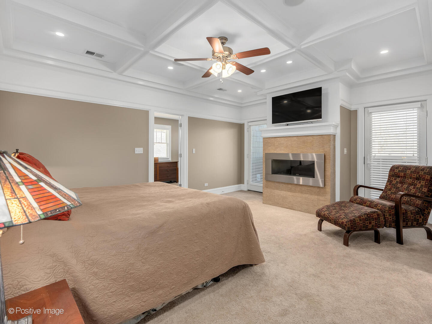 333 Kenmore Avenue, Elmhurst, IL 60126