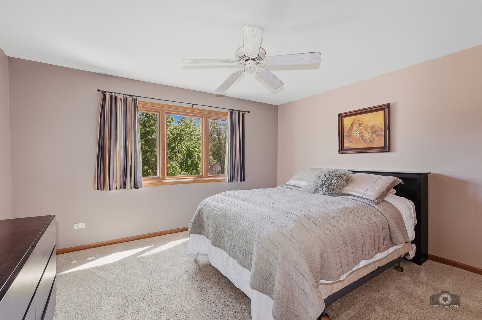 1206 Arbor Drive, Lemont, IL 60439