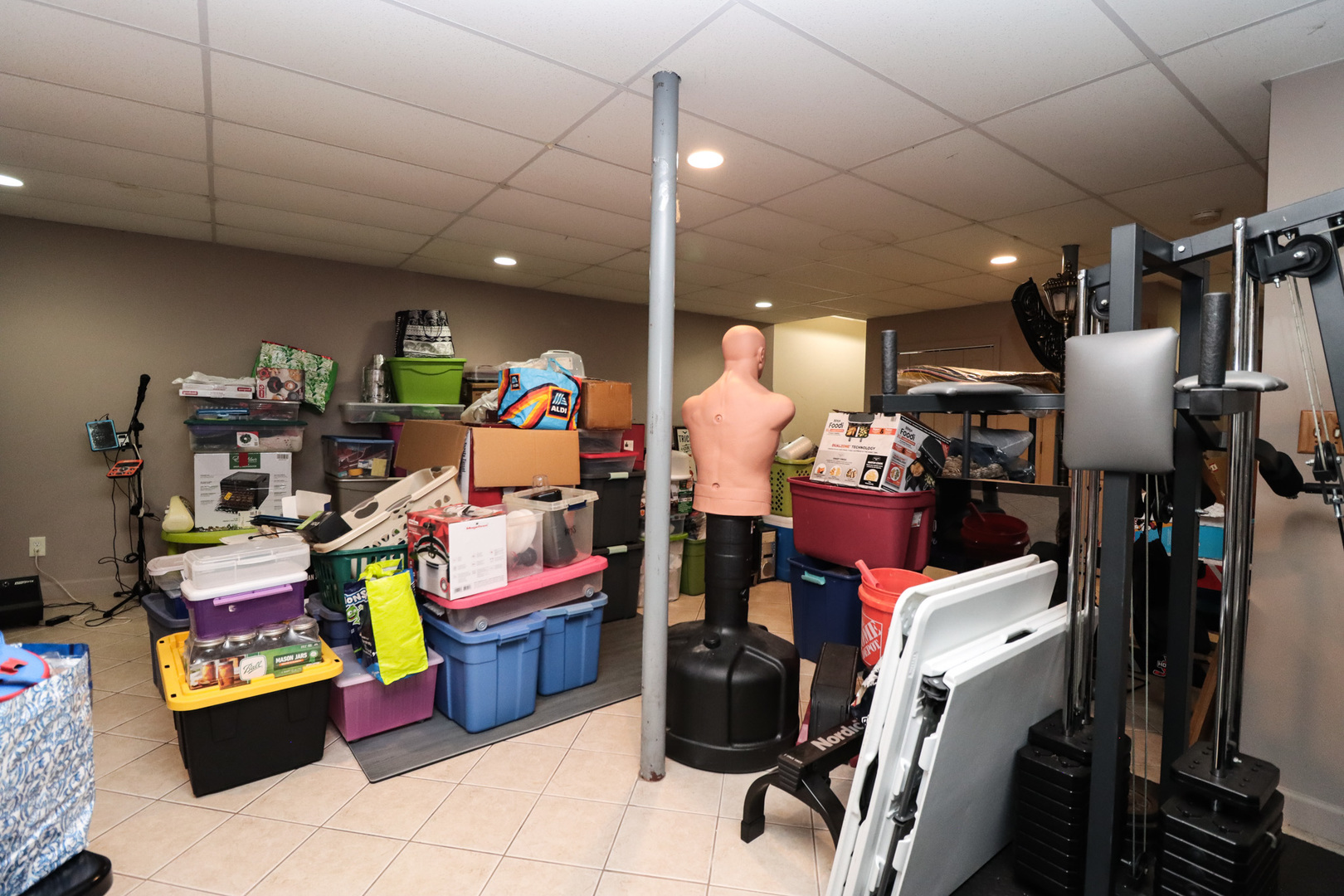 35 Meyerson Way, Wheeling, IL 60090